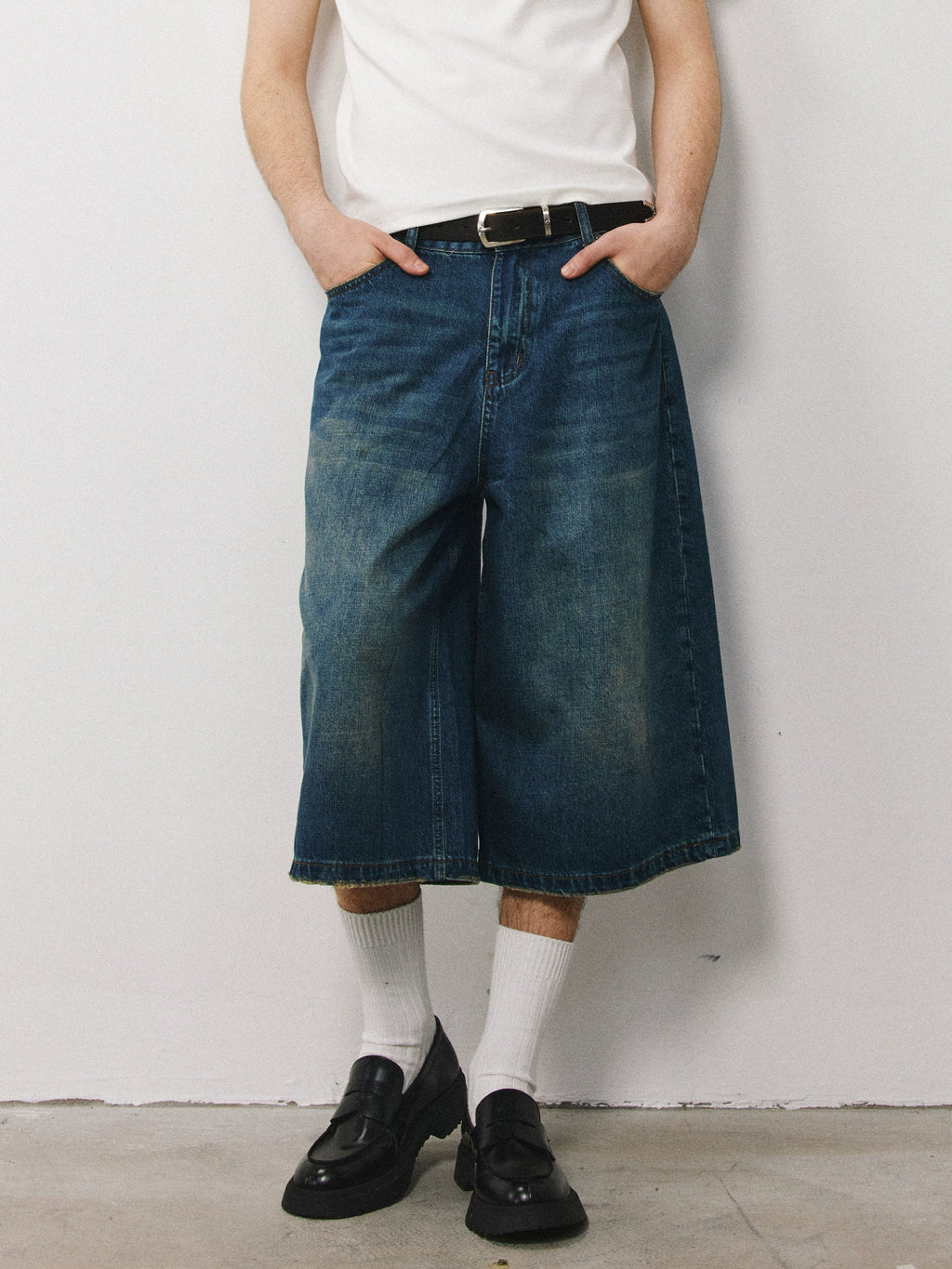 DIMC Retro Washed Denim Cropped Pants