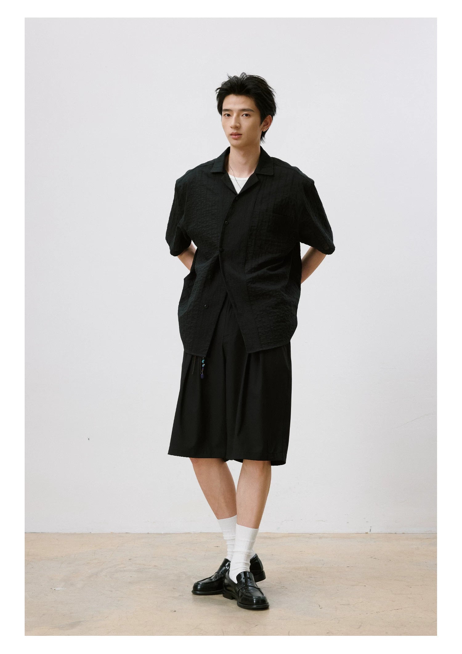LR MADE Double Pleated Casual Shorts