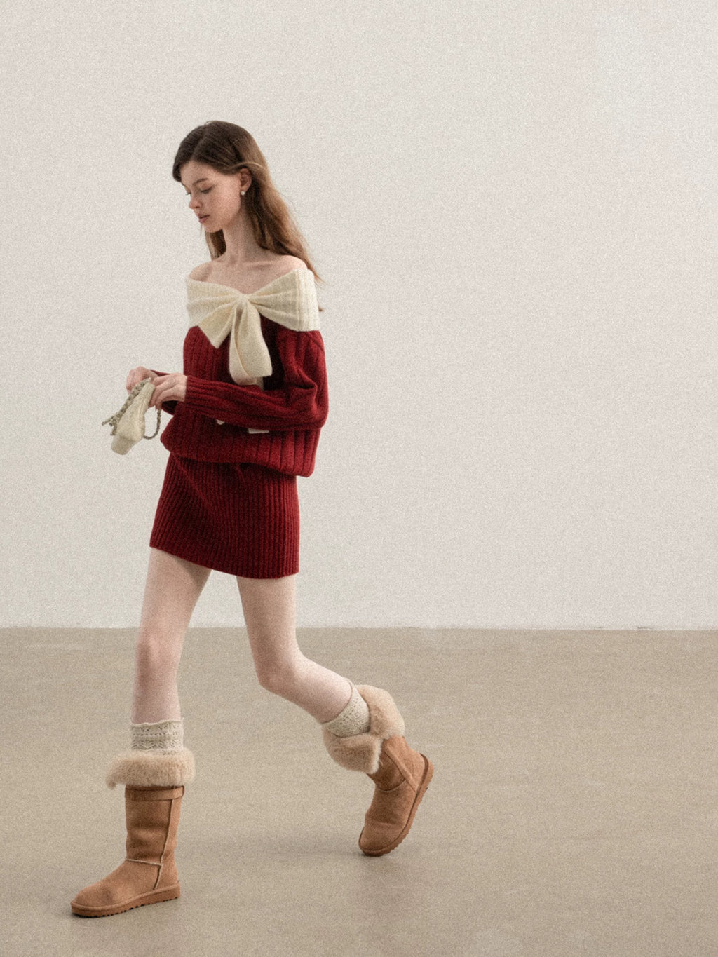 Cantonstory One-word Shoulder-wrapped Hip Long-sleeved Knitted Dress