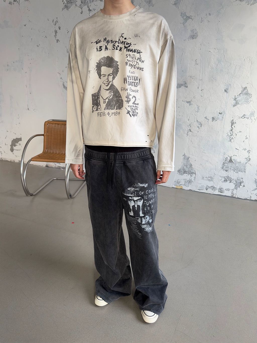 Erole Dirty Dye Old Damage Embroidery Print Long Sleeve