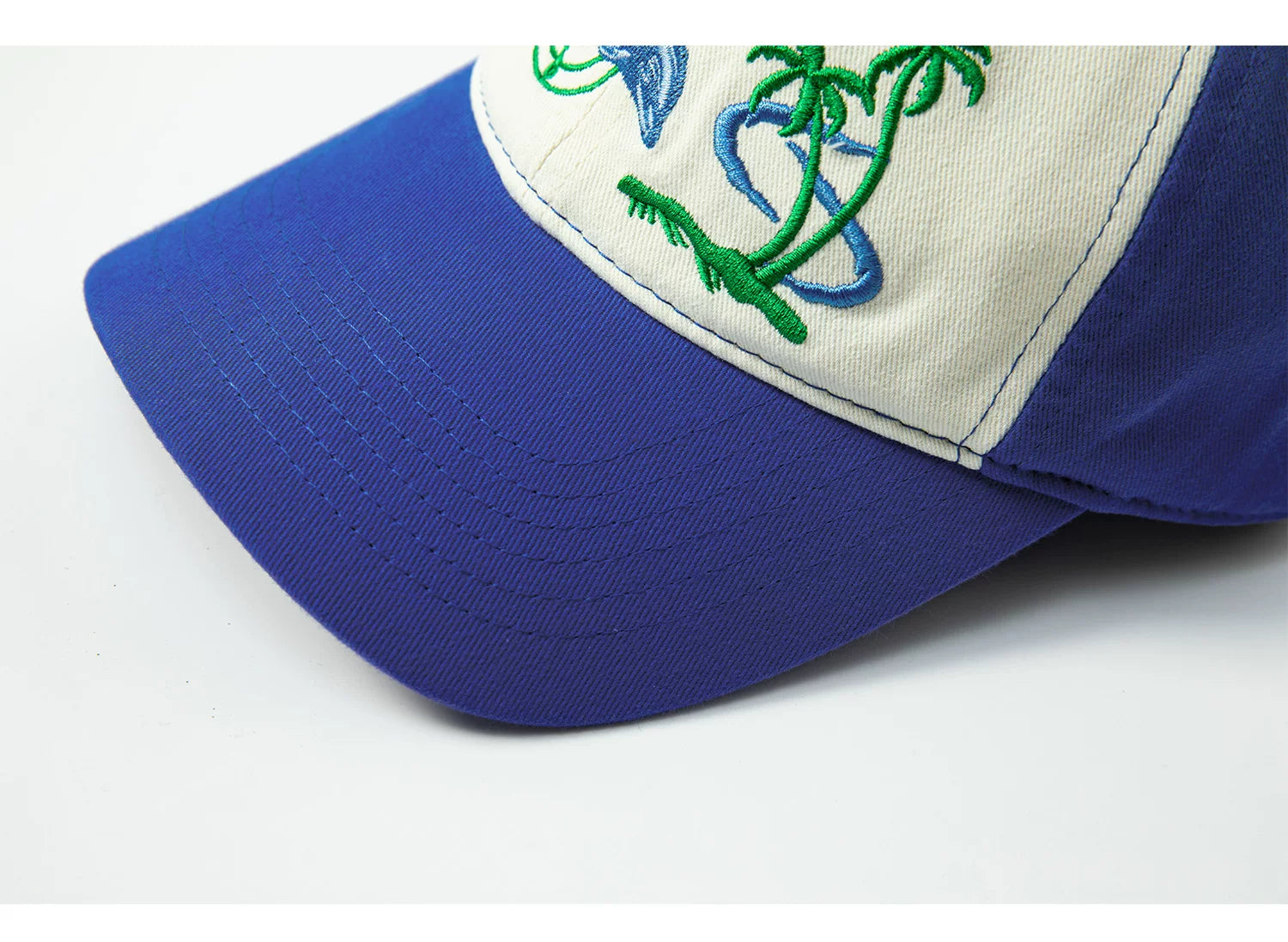 LUCKUP Dolphin Embroidered Contrasting Baseball Cap