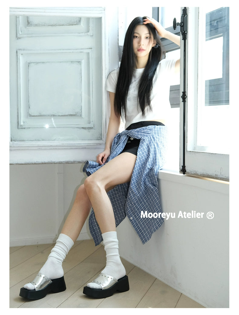 Mooreyu Heightening Muffin One-word Rivet Slippers