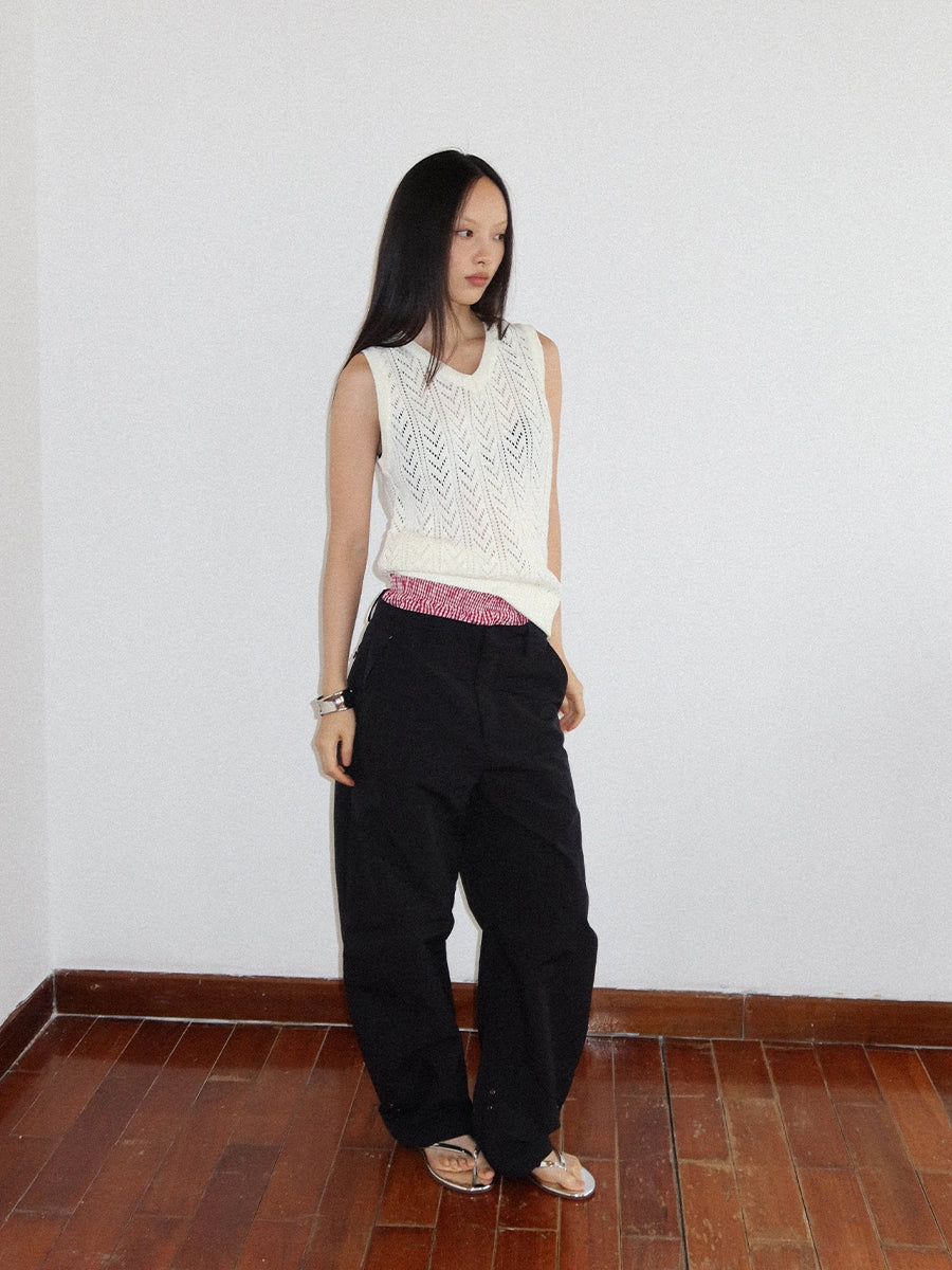 FUNKYFUN Arrow-shaped Hollow-knit V-neck Pullover Vest