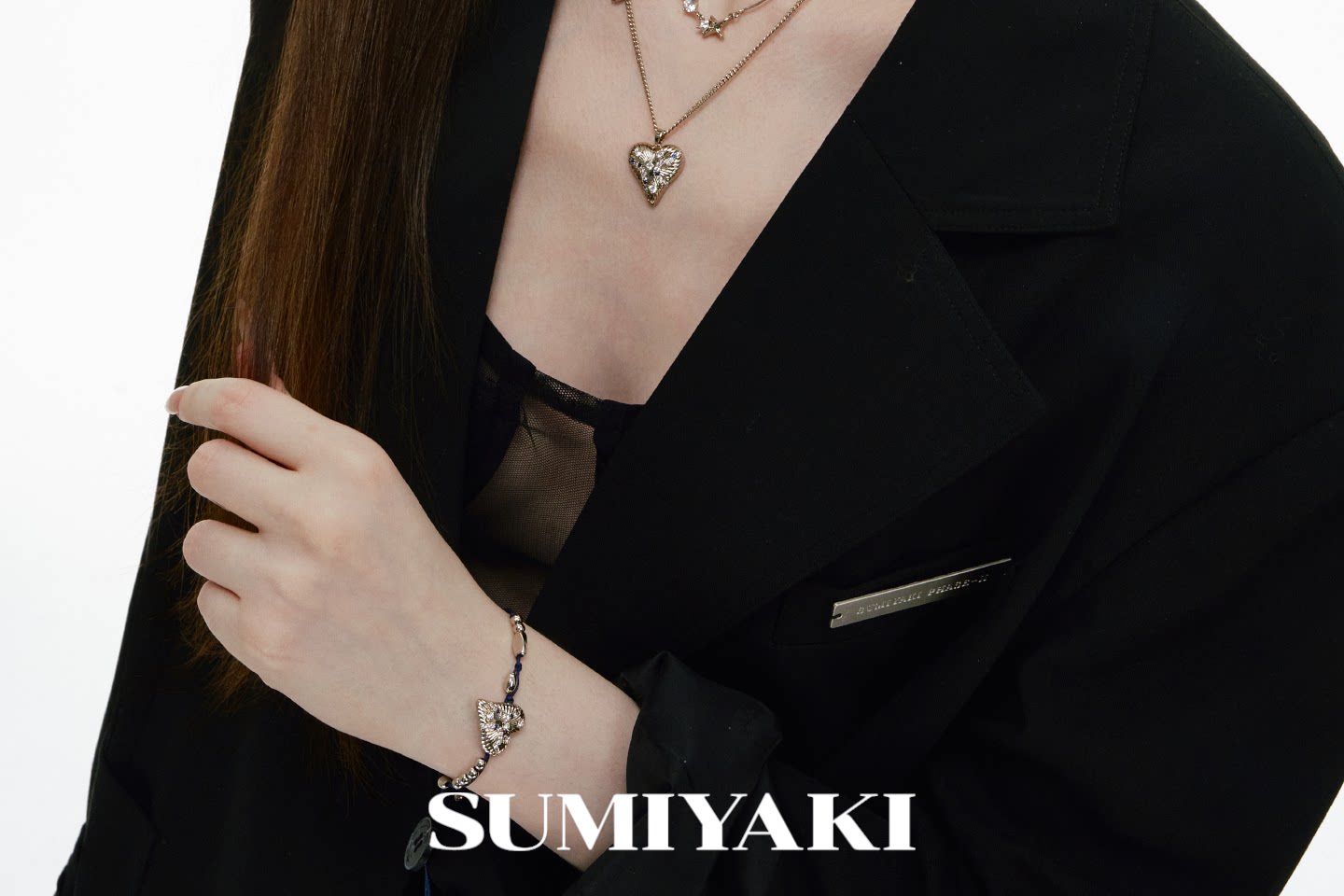 SUMIYAKI Brushed Colored Diamond Love Bracelet