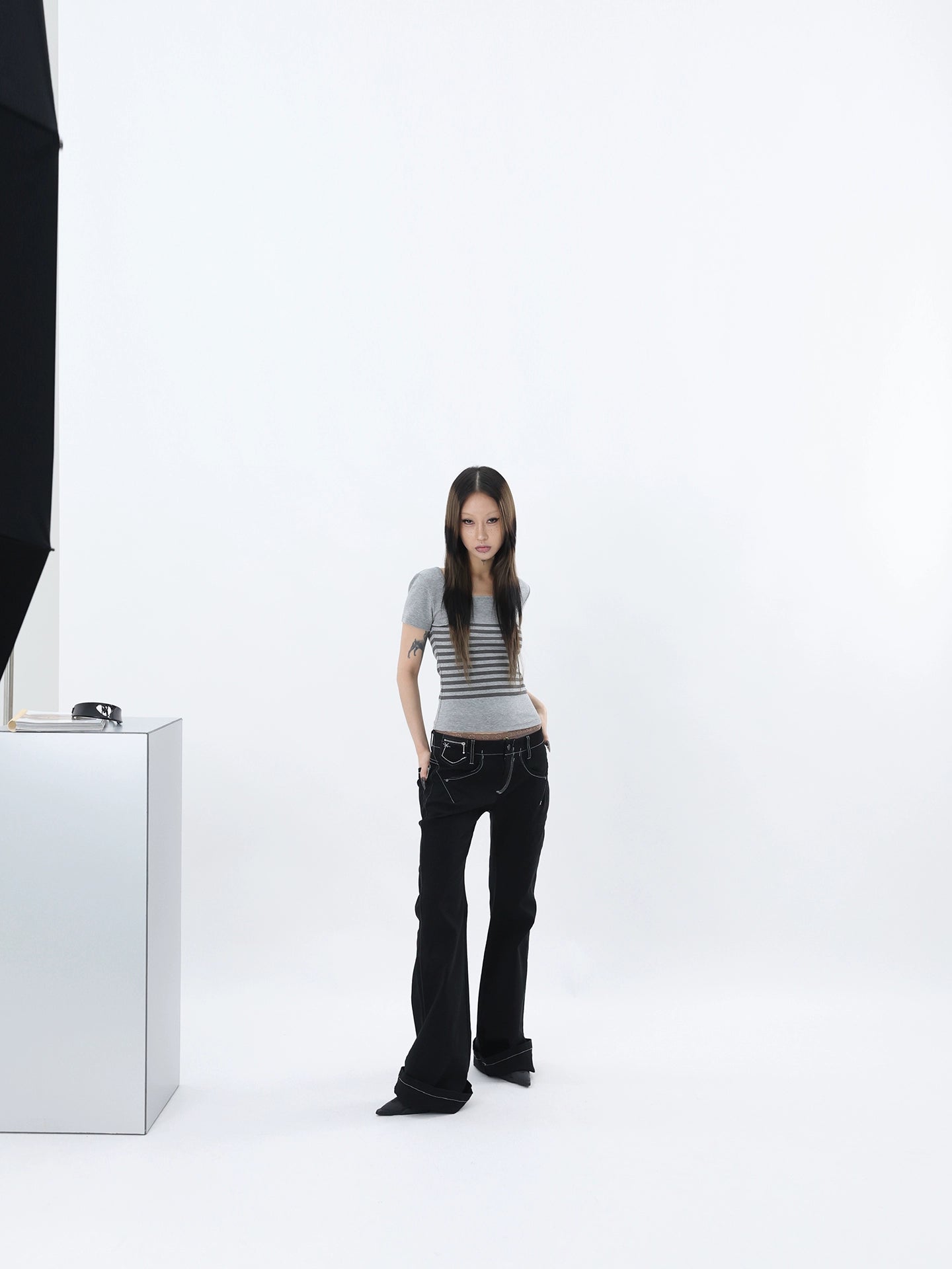 FUZZYKON Elastic Square Neck Striped TEE