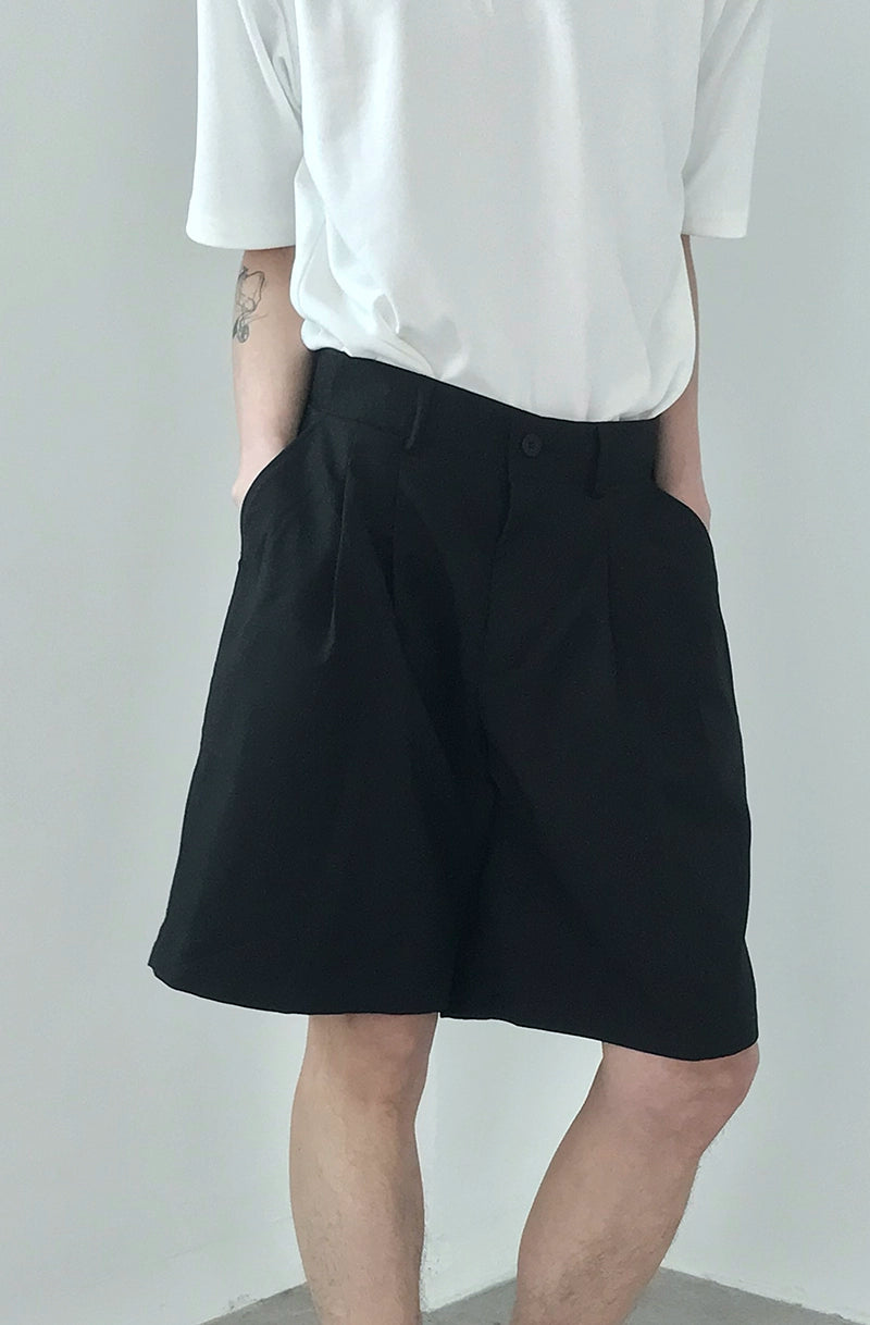 COLN Versatile Slim Suit Shorts