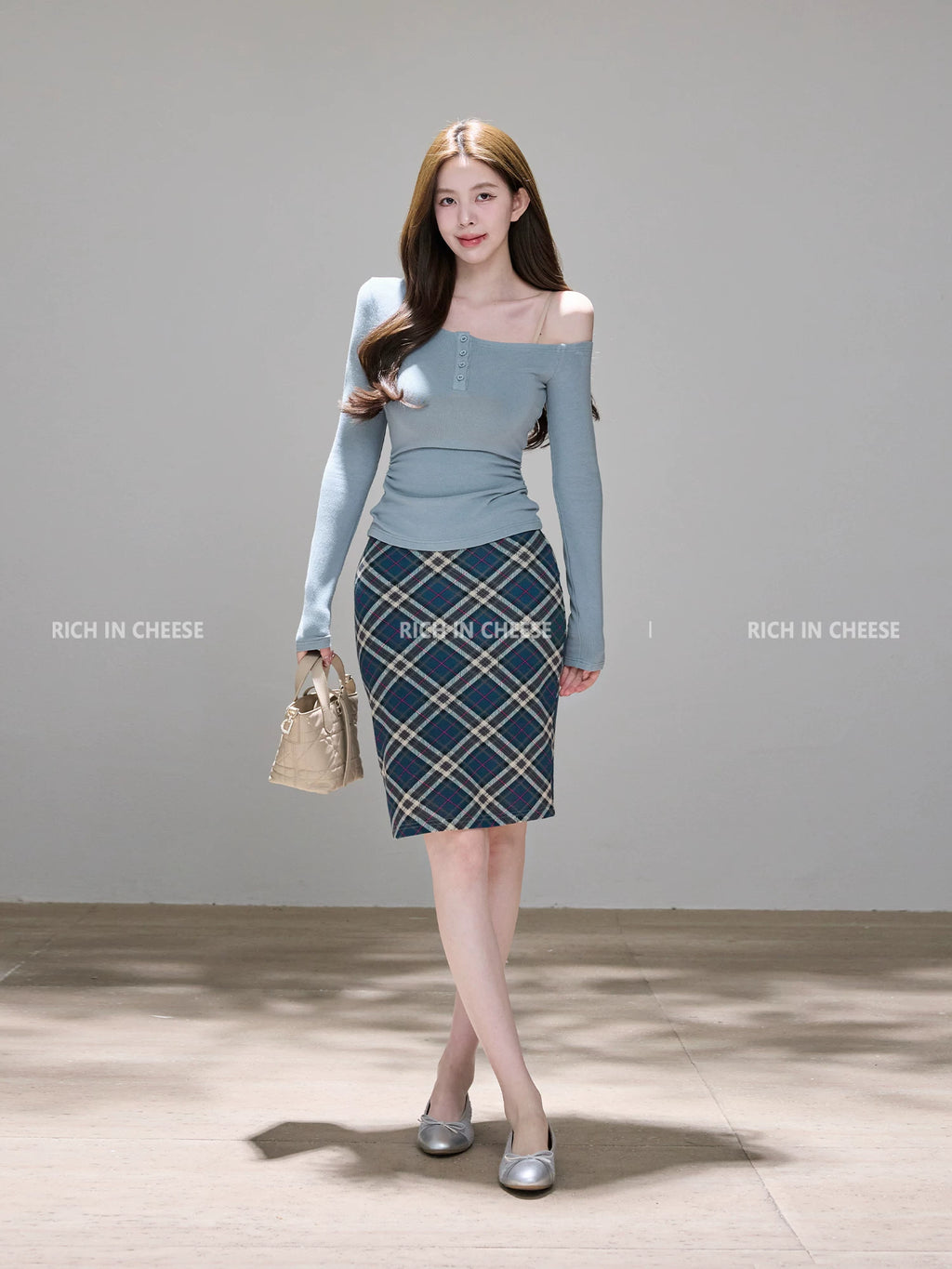 RICH IN CHEESE Plaid Shoulder Slim Set
