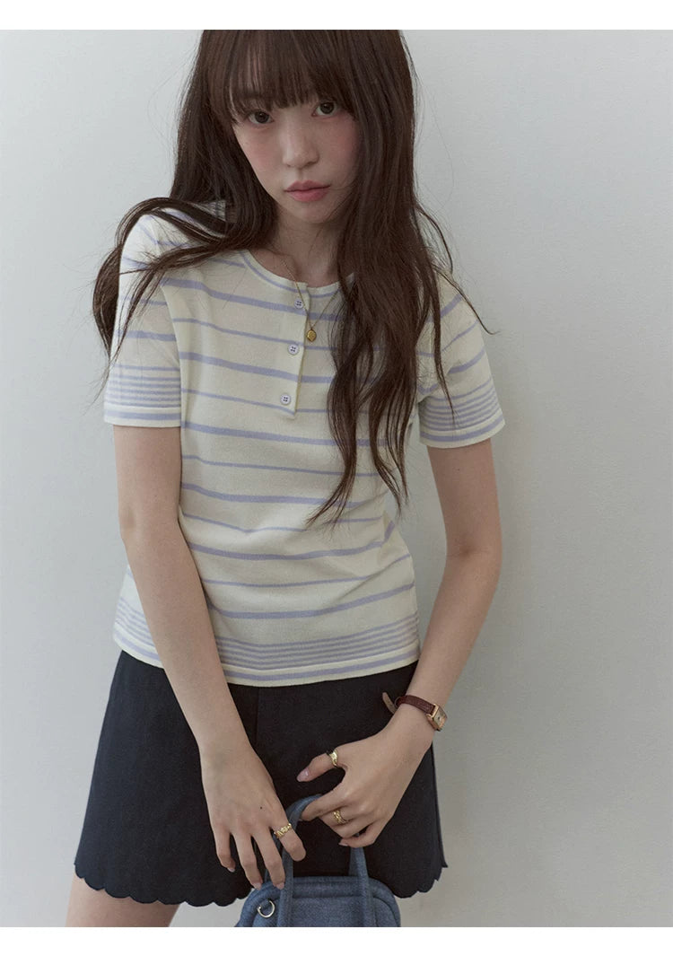 VOOE Contrasting Color Crew Neck Striped Knitted Tee
