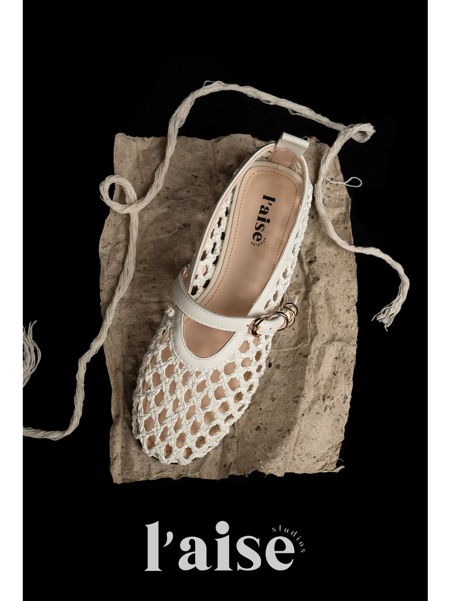 L'aise Vintage Fashion Strap-on Shoes