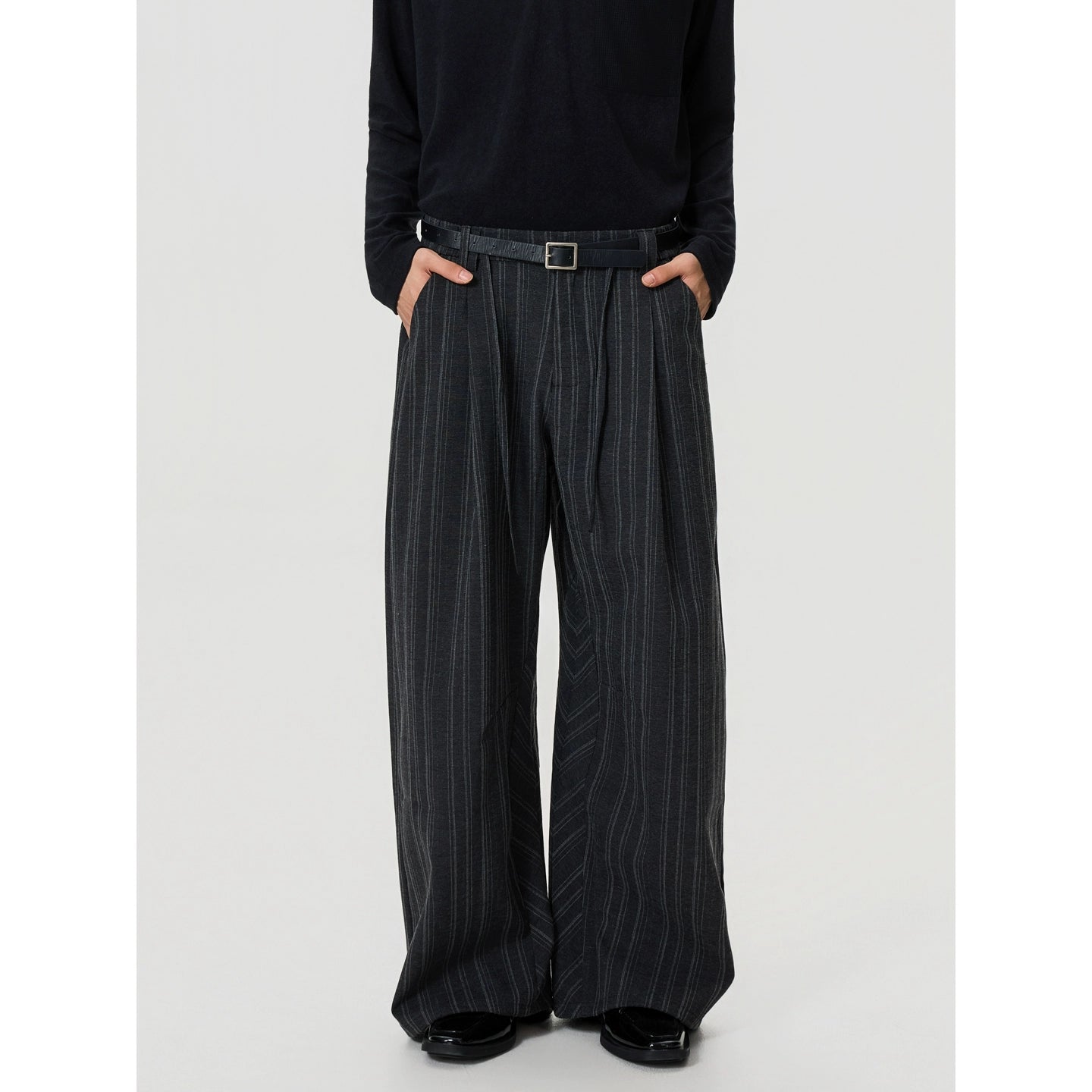 BTSG Slack Striped Lace-Up Pants