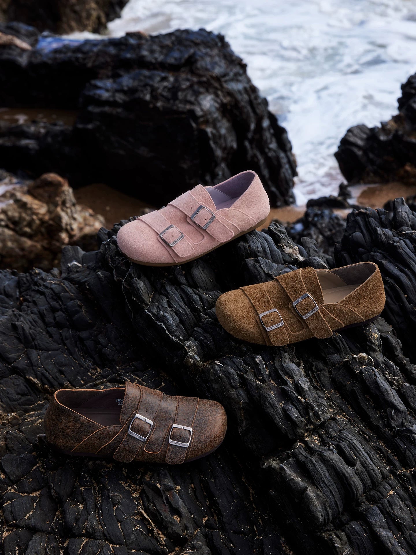 MILOOEY Retro Leather Soft-soled Casual Shoes