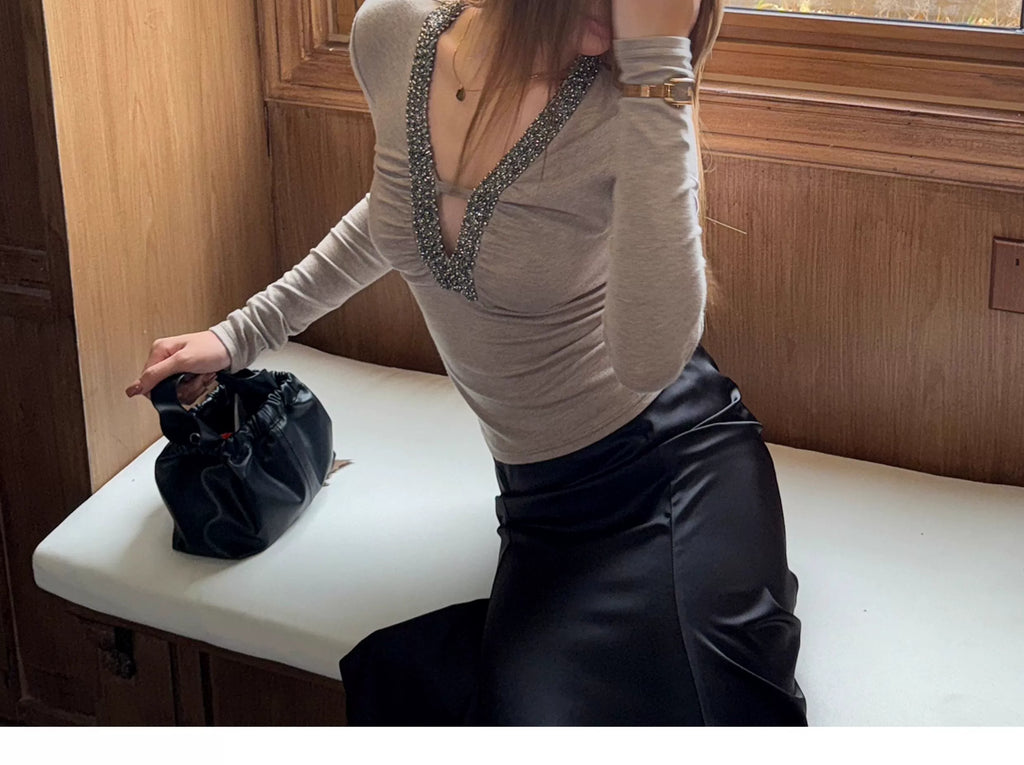 Audwyn V Neck Bead Slim Sleeve