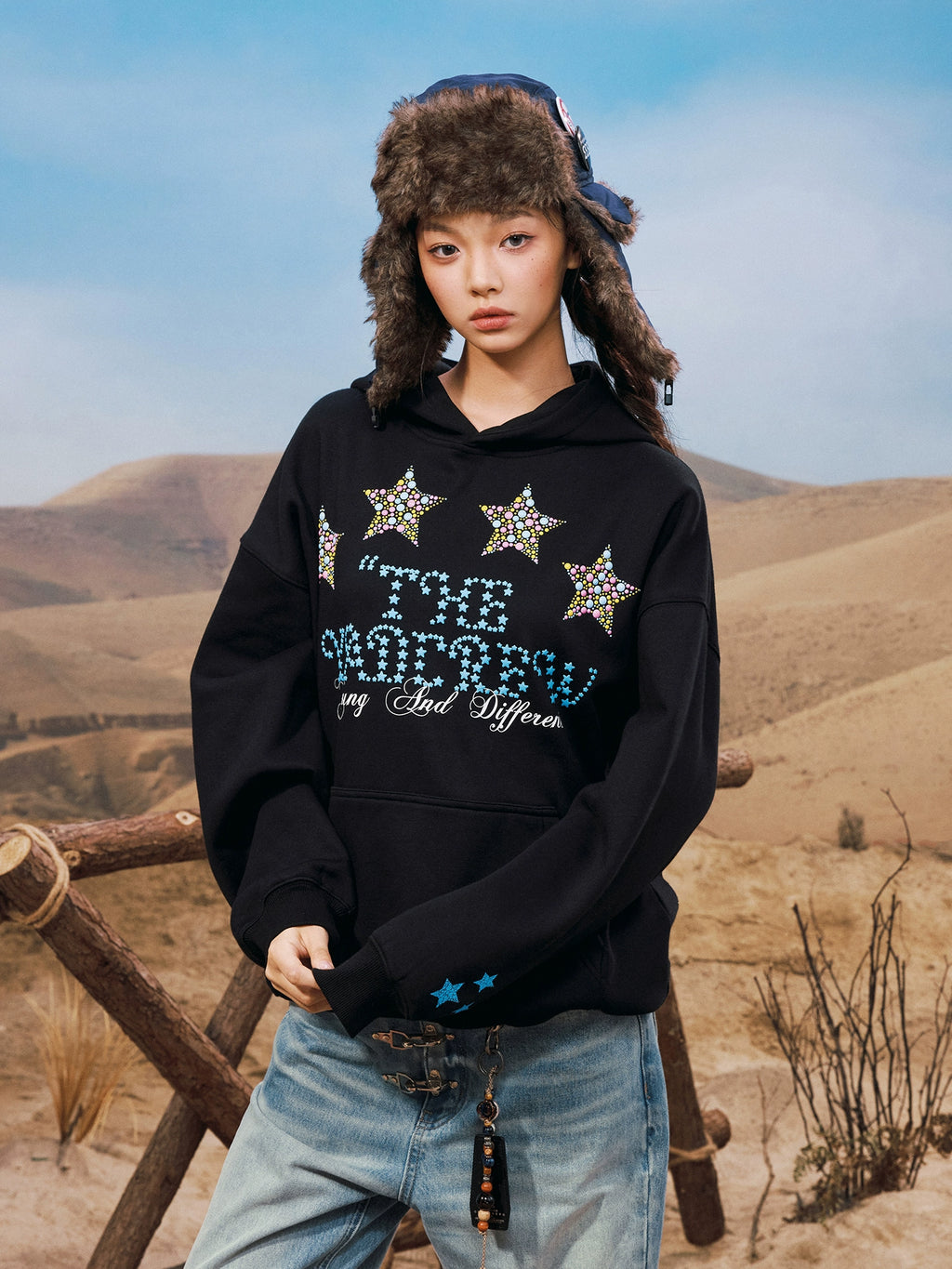 YADcrew Vintage Versatile Female Hot Bead Star Hooded Sweater