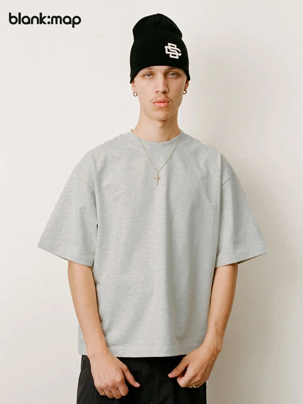 Blank Map Cool Loose Small Neckline Tee