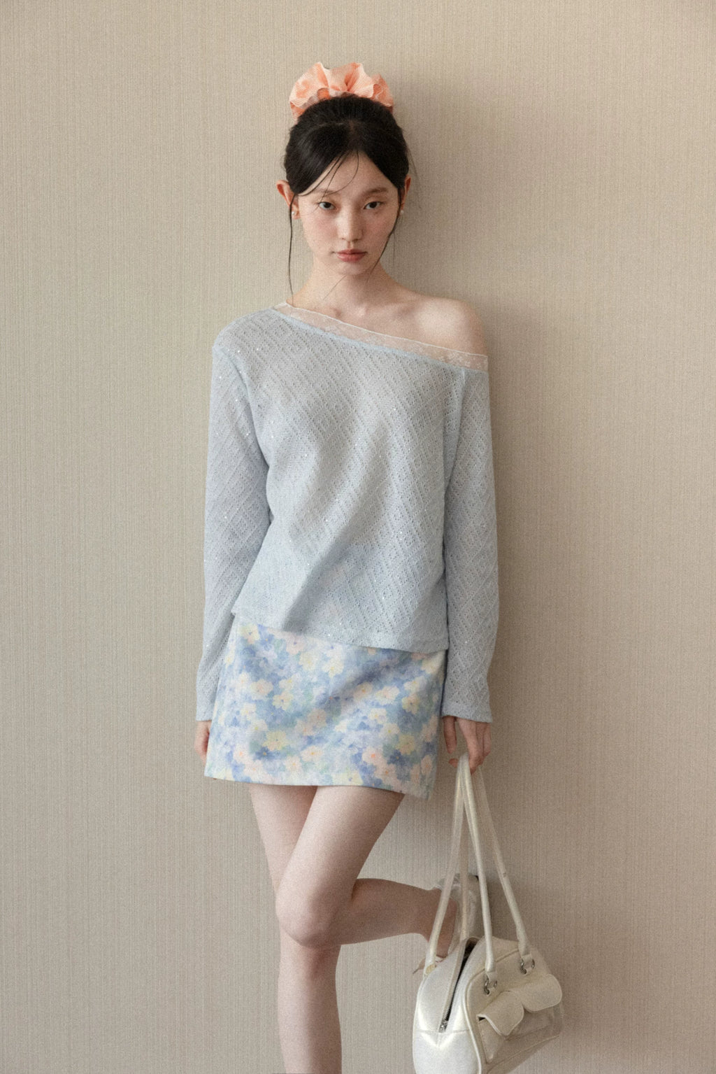 Cantonstory Slanted Shoulder Lace Sequin Cut-out Long Sleeves