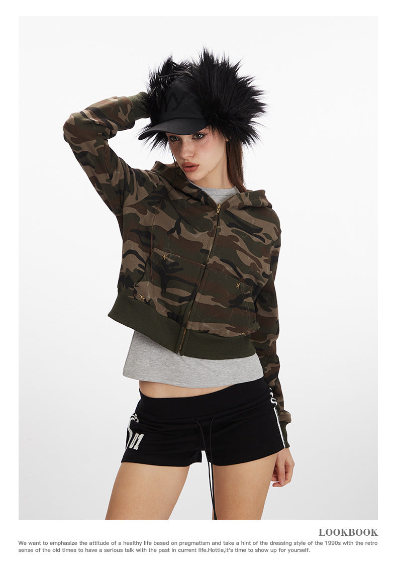 Nariele Camo Short Spice Girl Hooded Sweater