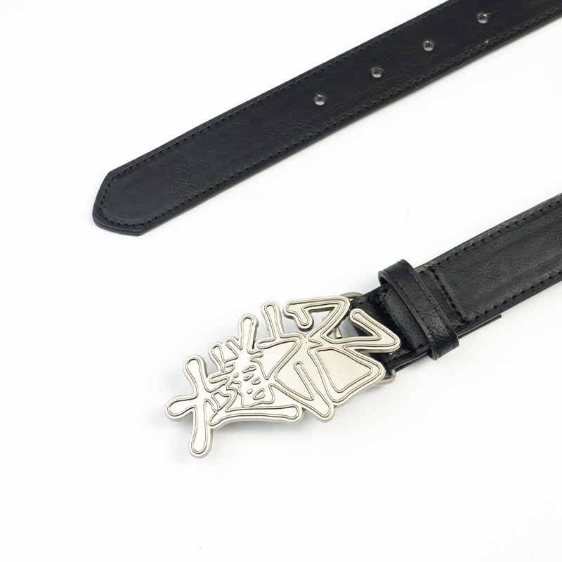 AVENUESON Metal Logo Belt