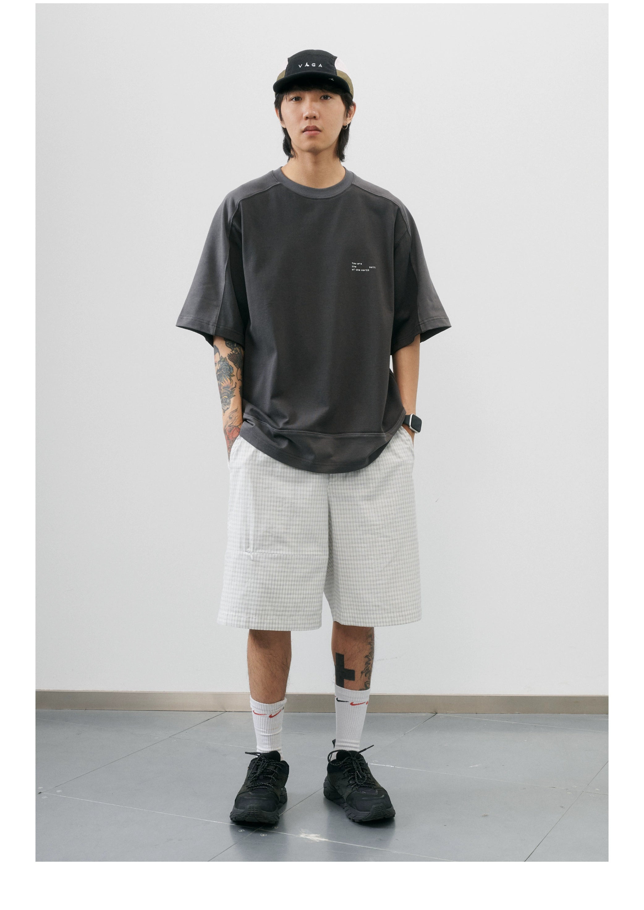 NUMBERSALT Loose and Versatile Contrasting Retro Tee