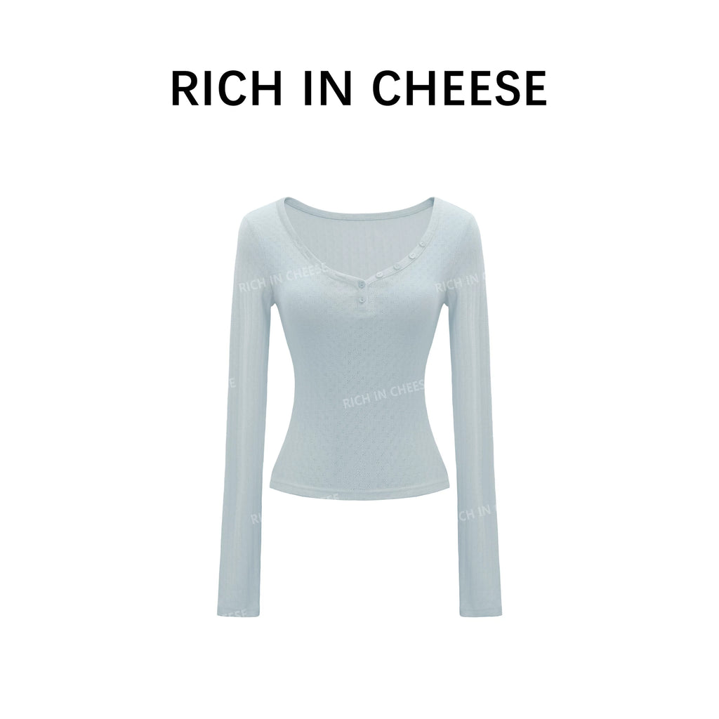 RICH IN CHEESE Slim and Versatile Long Sleeves