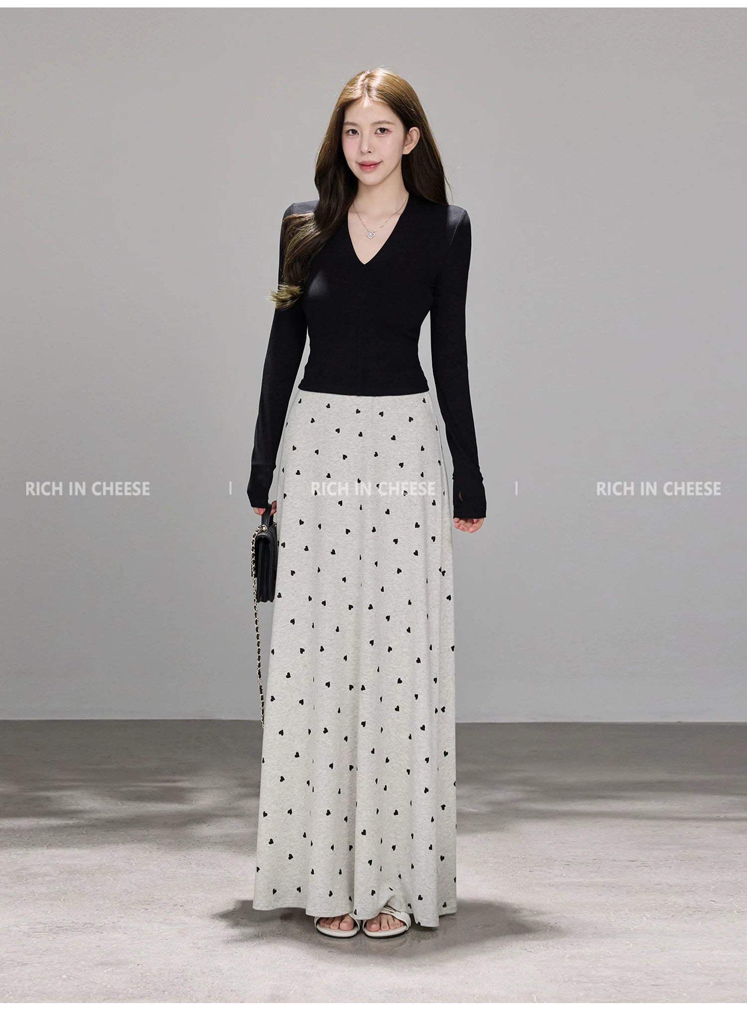 RICH IN CHEESE V-neck Stretch-knit Long-sleeved Skirt Set