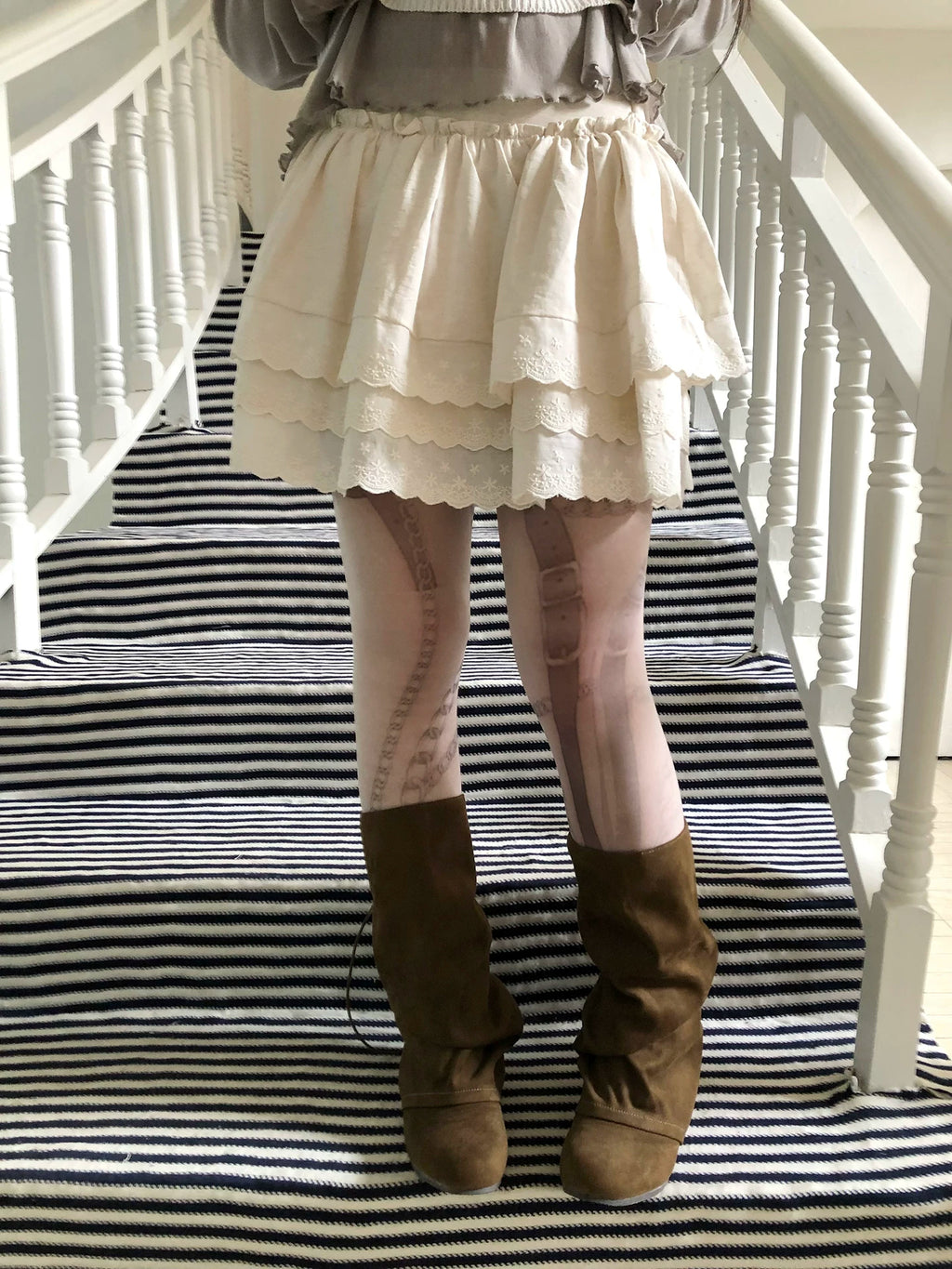 Ang: Project Vintage Lace Embroidered Skirt