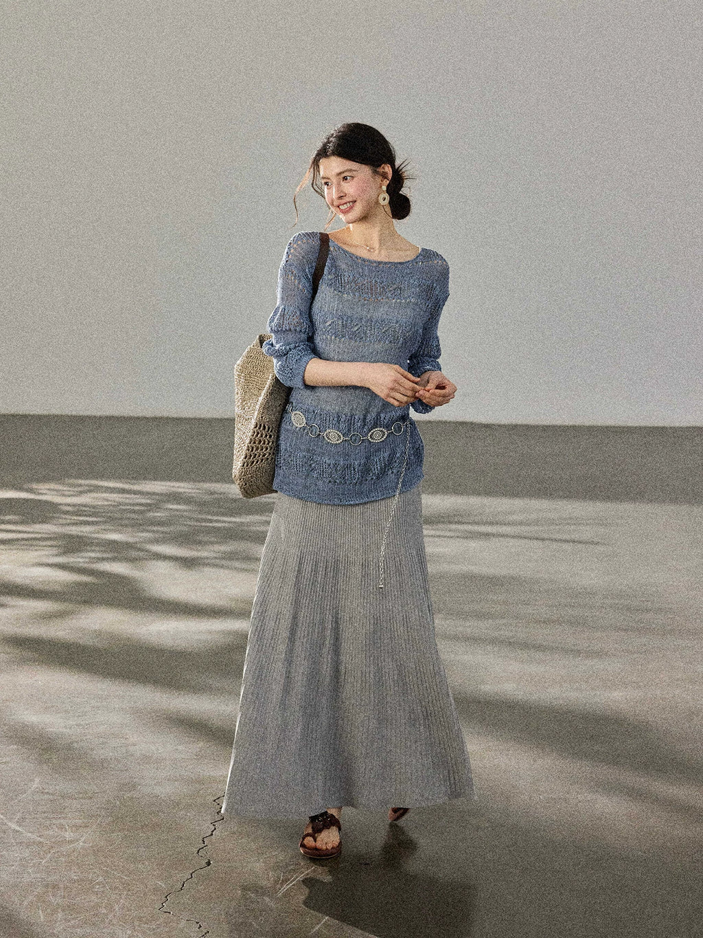 TYANG Round Neck Hollow Light and Loose Long Sleeves