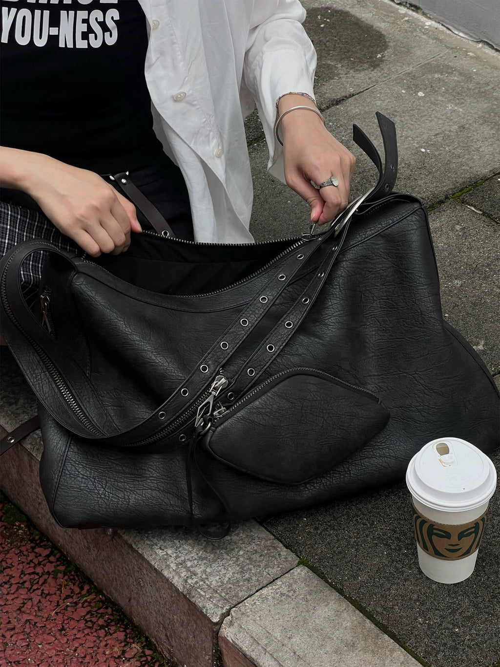 TERRAINCOGNITA Made Old Crack Wide Shoulder Strap Tote Bag