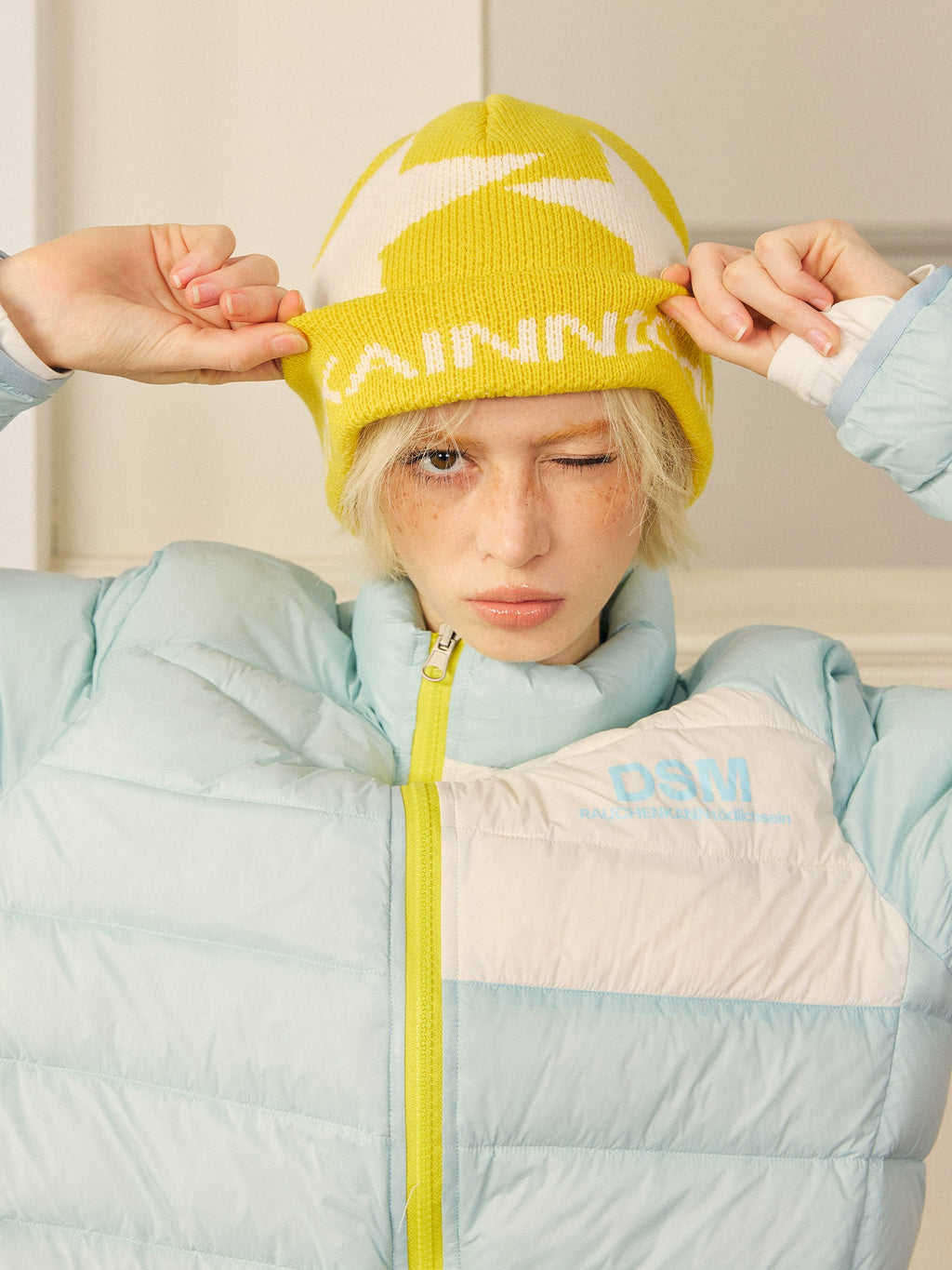 DONSMOKE Star Flanged Wool Hat