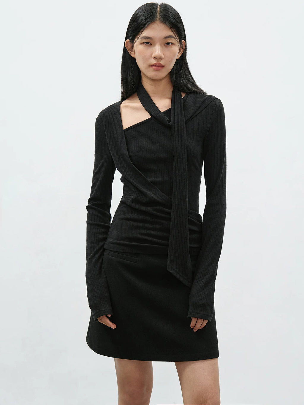 EIGHTHMONTH Skinny Neck Off Shoulder Slim Long Sleeves