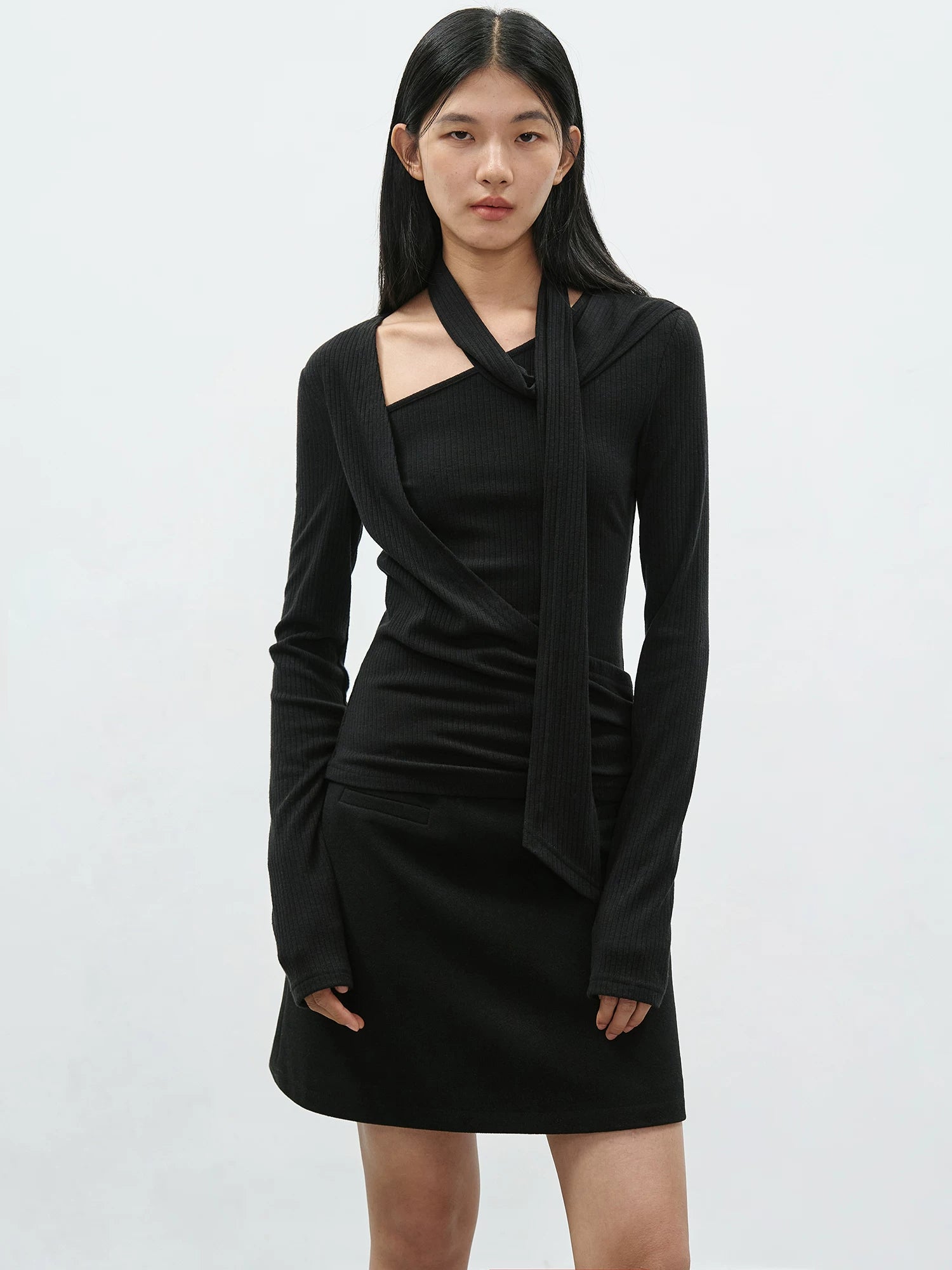 EIGHTHMONTH Skinny Neck Off Shoulder Slim Long Sleeves