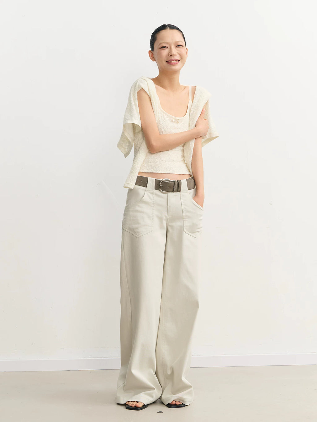 LINY LIBERTY Embossed Jacquard Knitted Suspender Cardigan Set