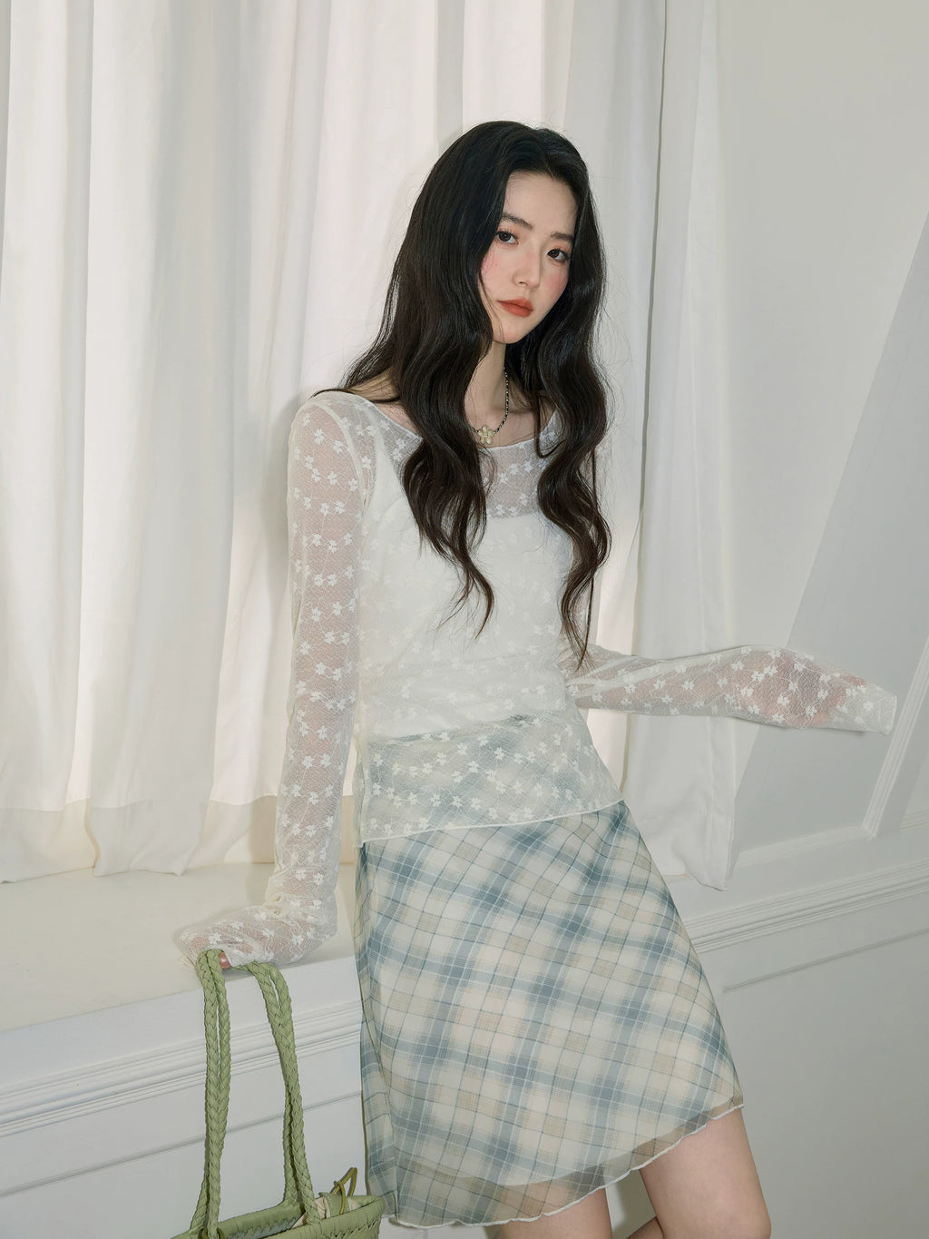 XUJING Lace Floral Slim Long Sleeves