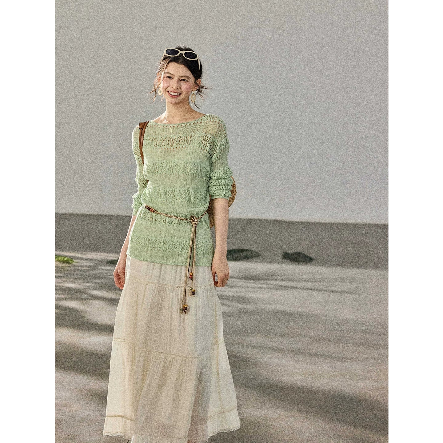 TYANG Round Neck Hollow Light and Loose Long Sleeves