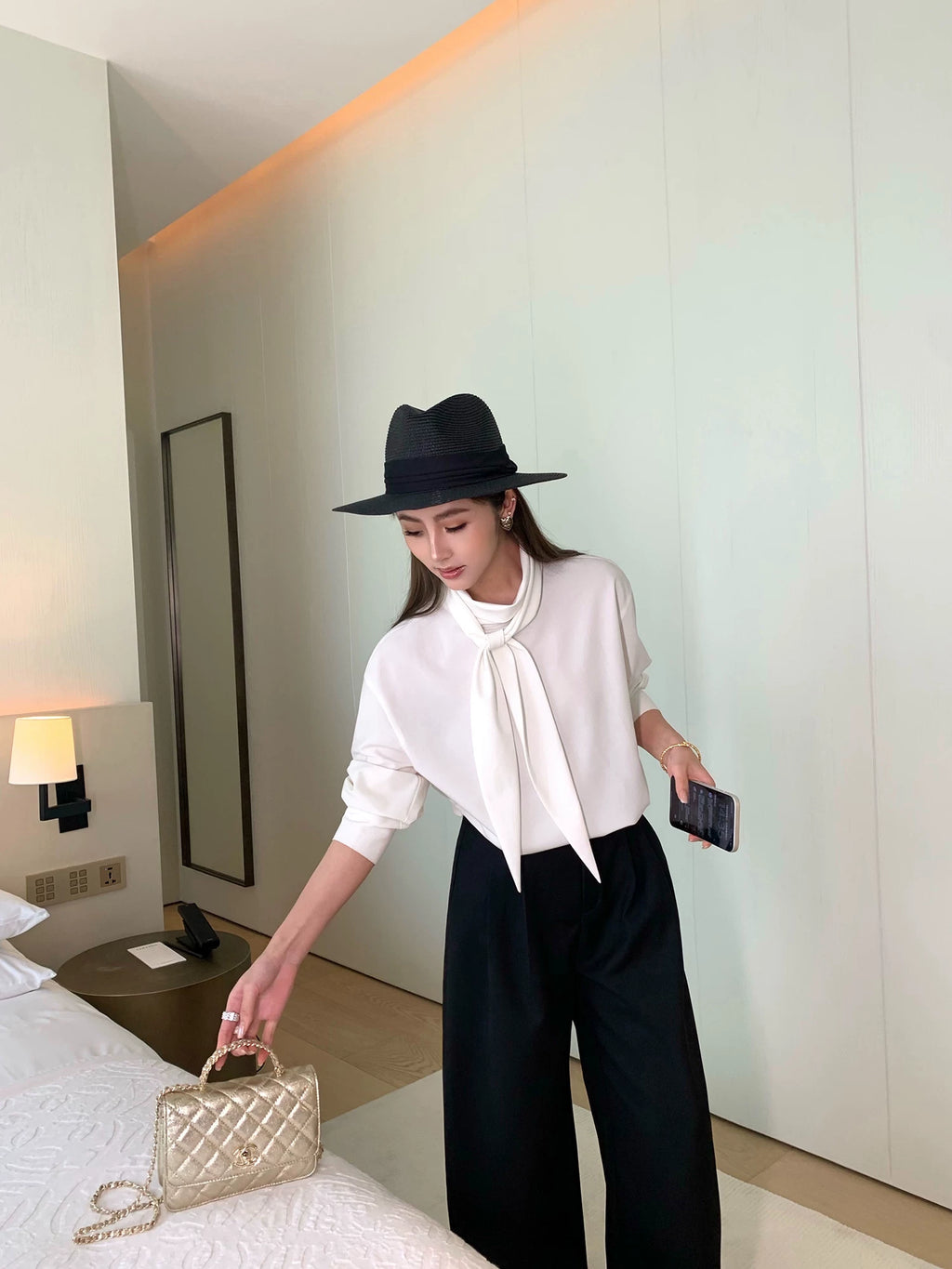 NEVA HU Loose Ribbon Shirt