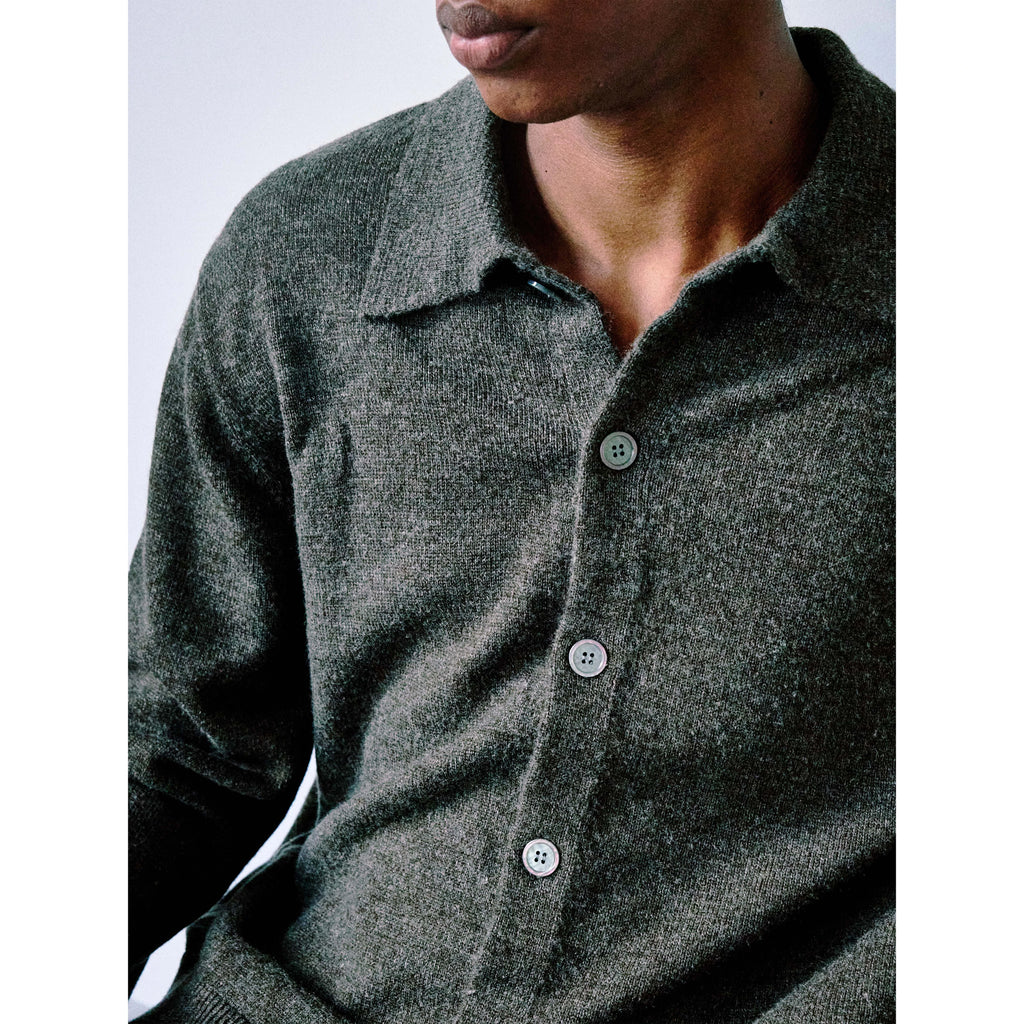 Anniehall Short Lapel Button-down Sweater