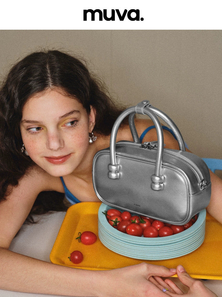 MUVA Commuter Leather Messenger Bag