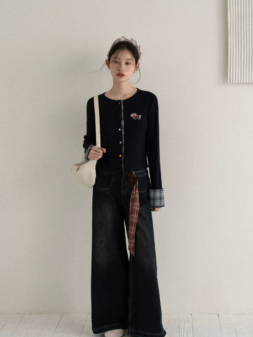 Cantonstory Color Button Knitted Slim-Fit Cardigan