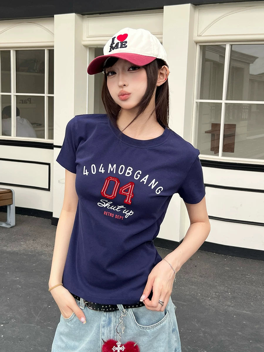 404MOB Retro Sticker Embroidered Versatile and Slim Tee