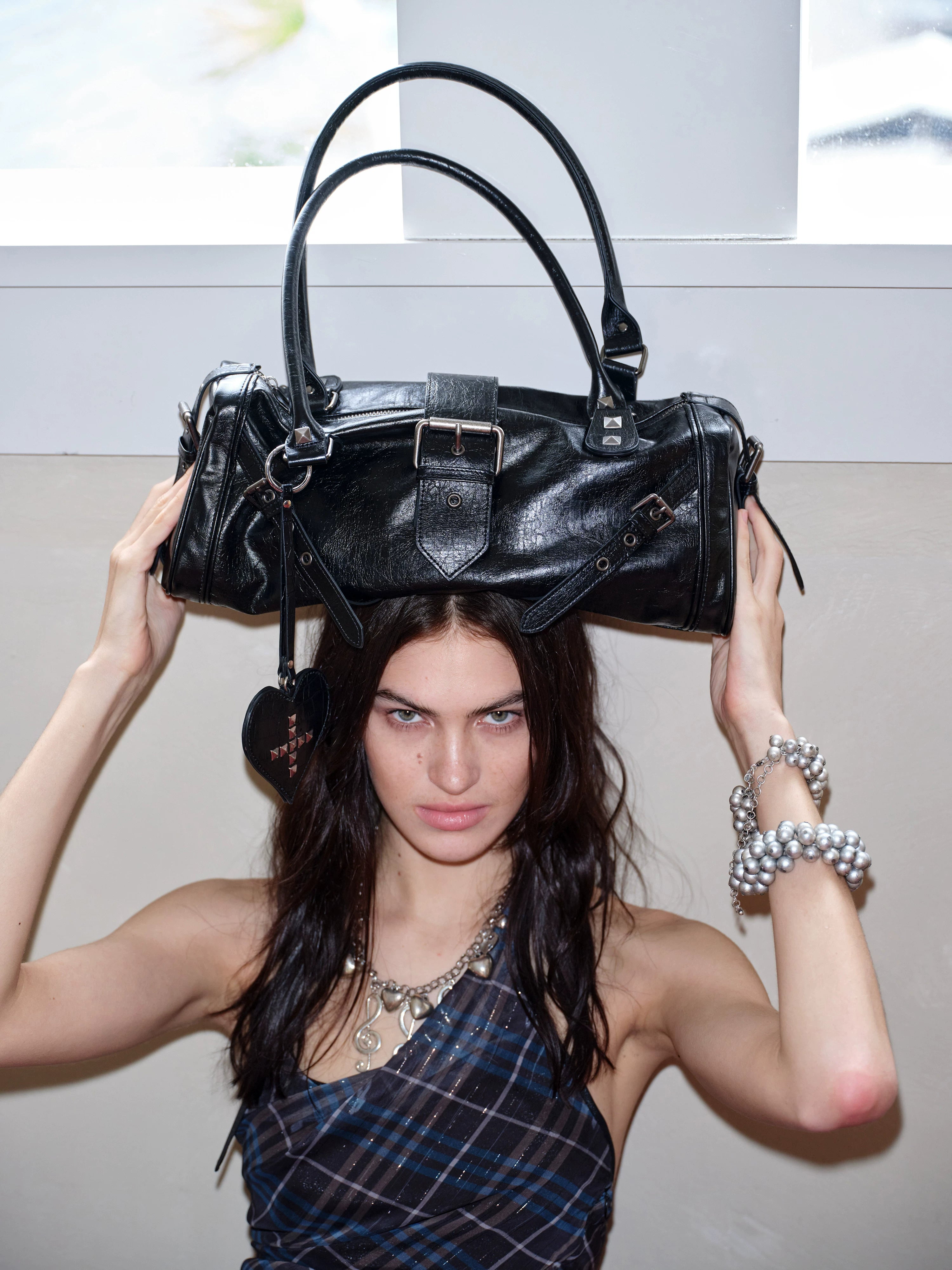 2th Desire Vintage Rivet Large Capacity Tote Bag