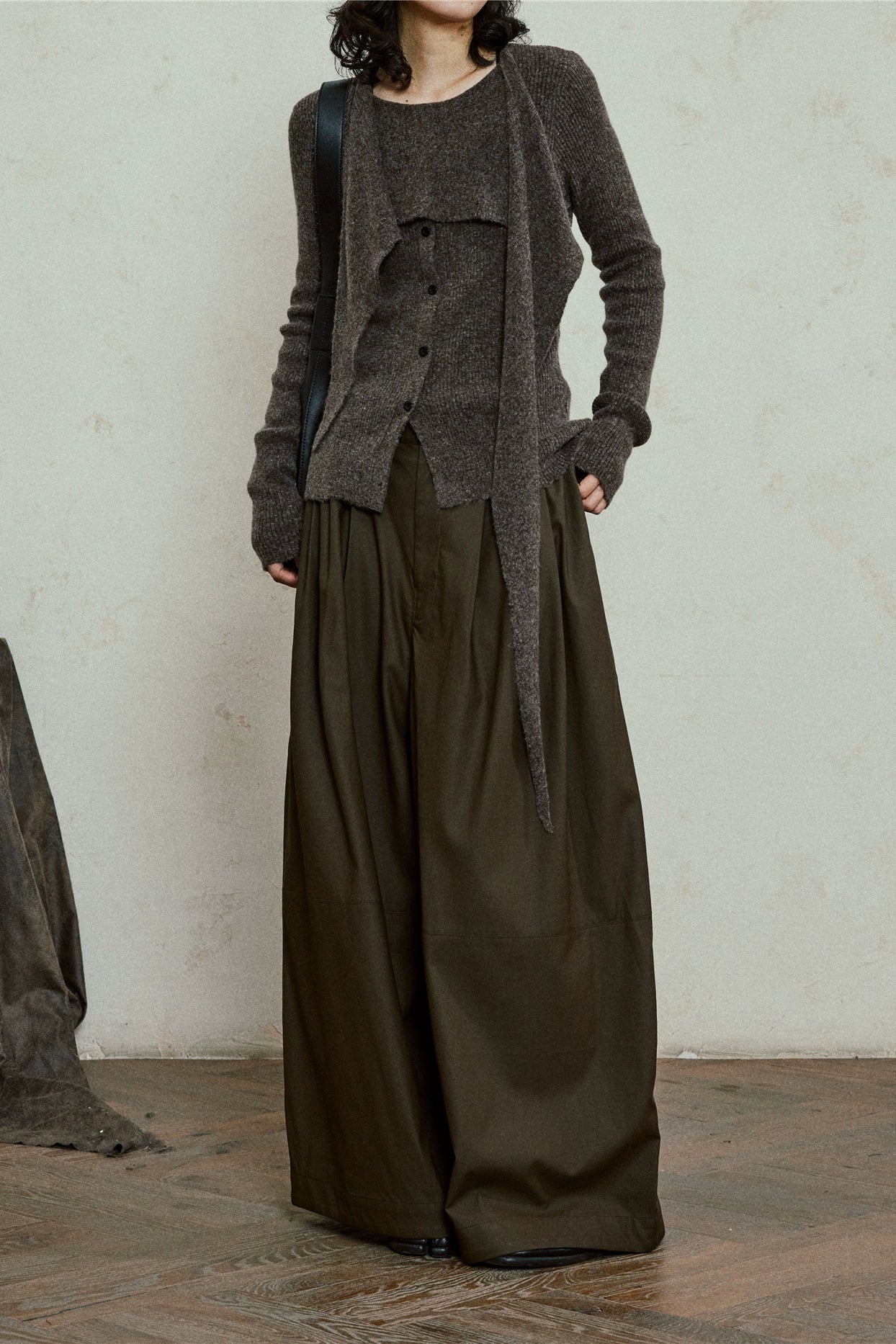 SUNYVONN Irregular Streamer Knitted Sweater