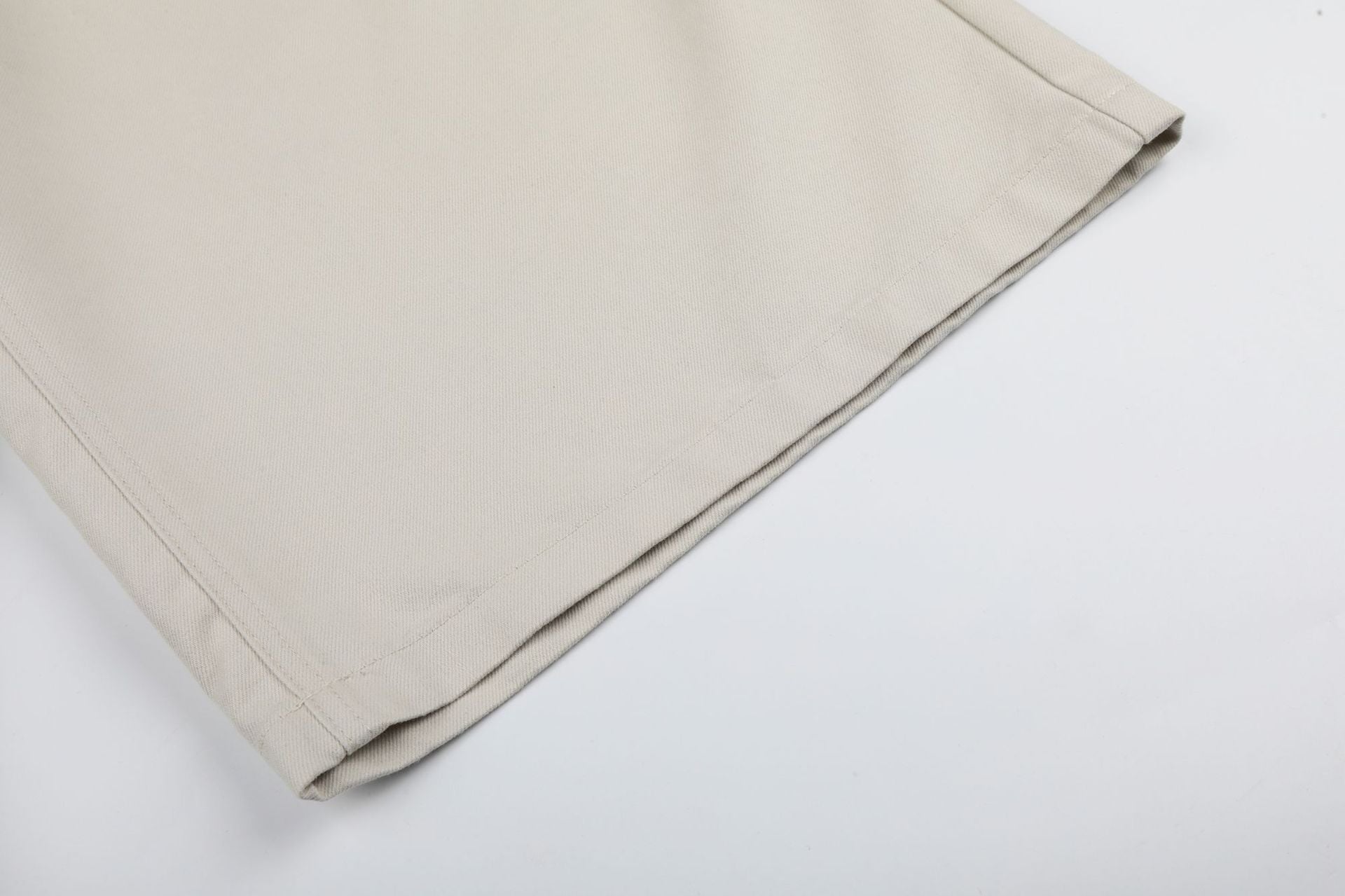 11KN Loose Versatile Pleated Shorts
