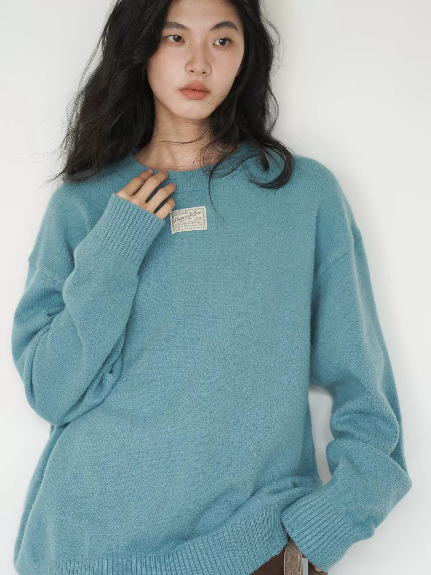 EIGHTHMONTH Lazy Style Crew Neck Pullover Loose Knitted Sweater
