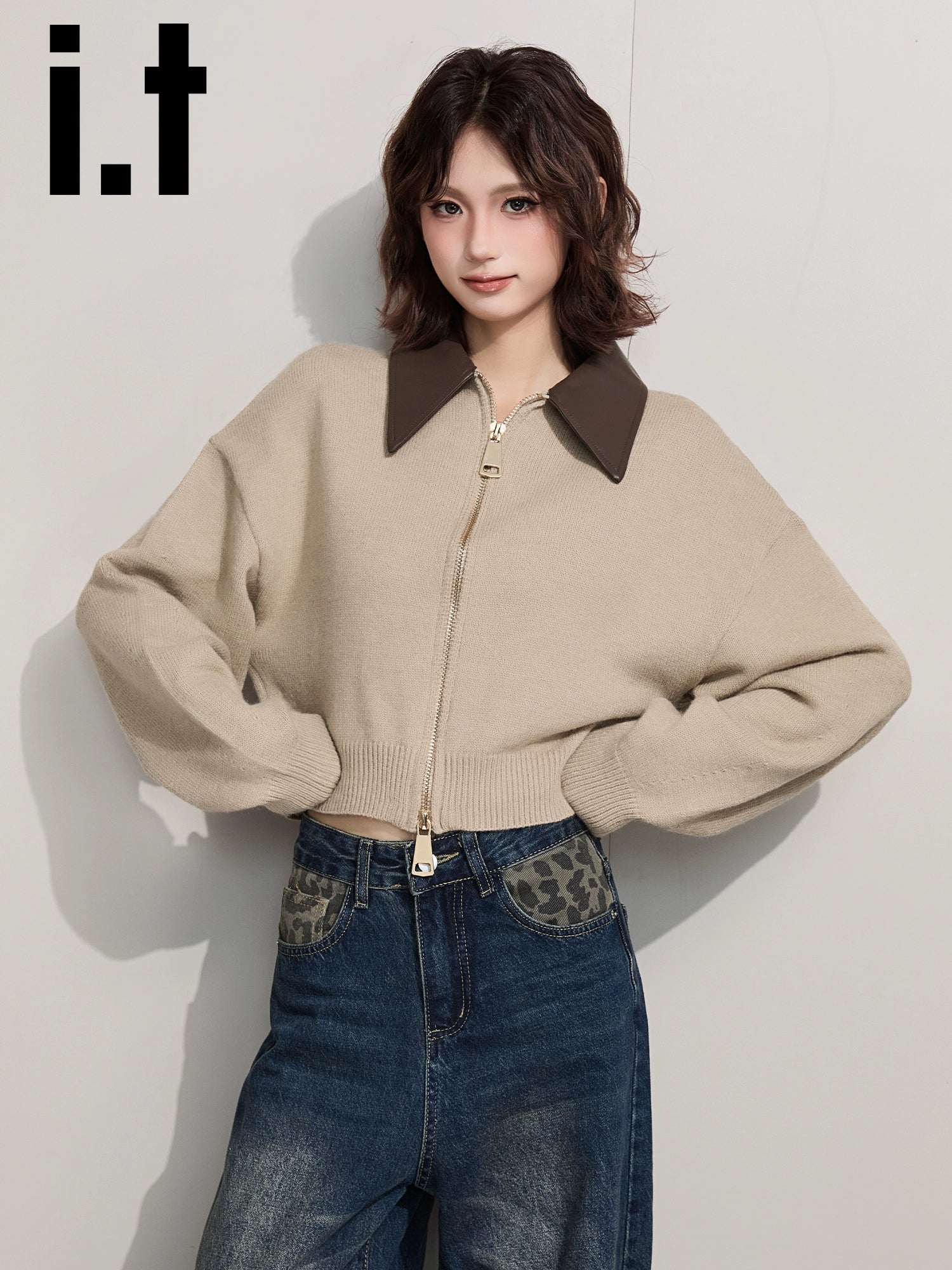 IT: CHOCOOLATE Vintage Contrast Splicing Lapel Short Knitted Cardigan