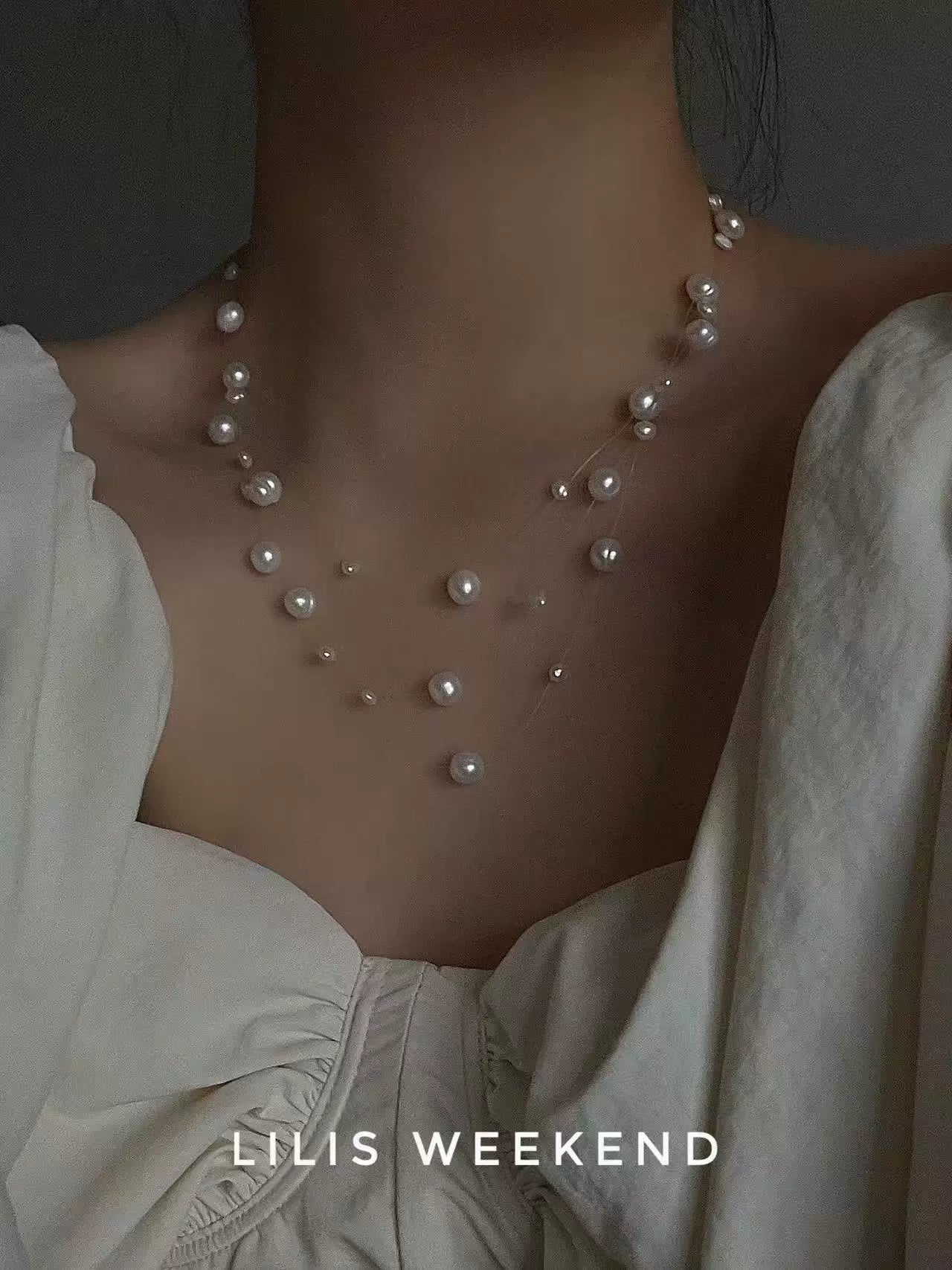 Lilis Weekend Triple Floating Pearl Niche Necklace