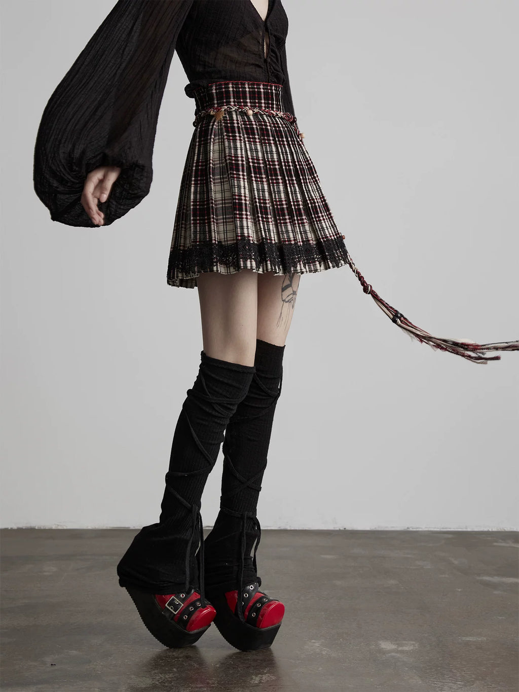 INDULGE Checked Lace Stitching Skirt