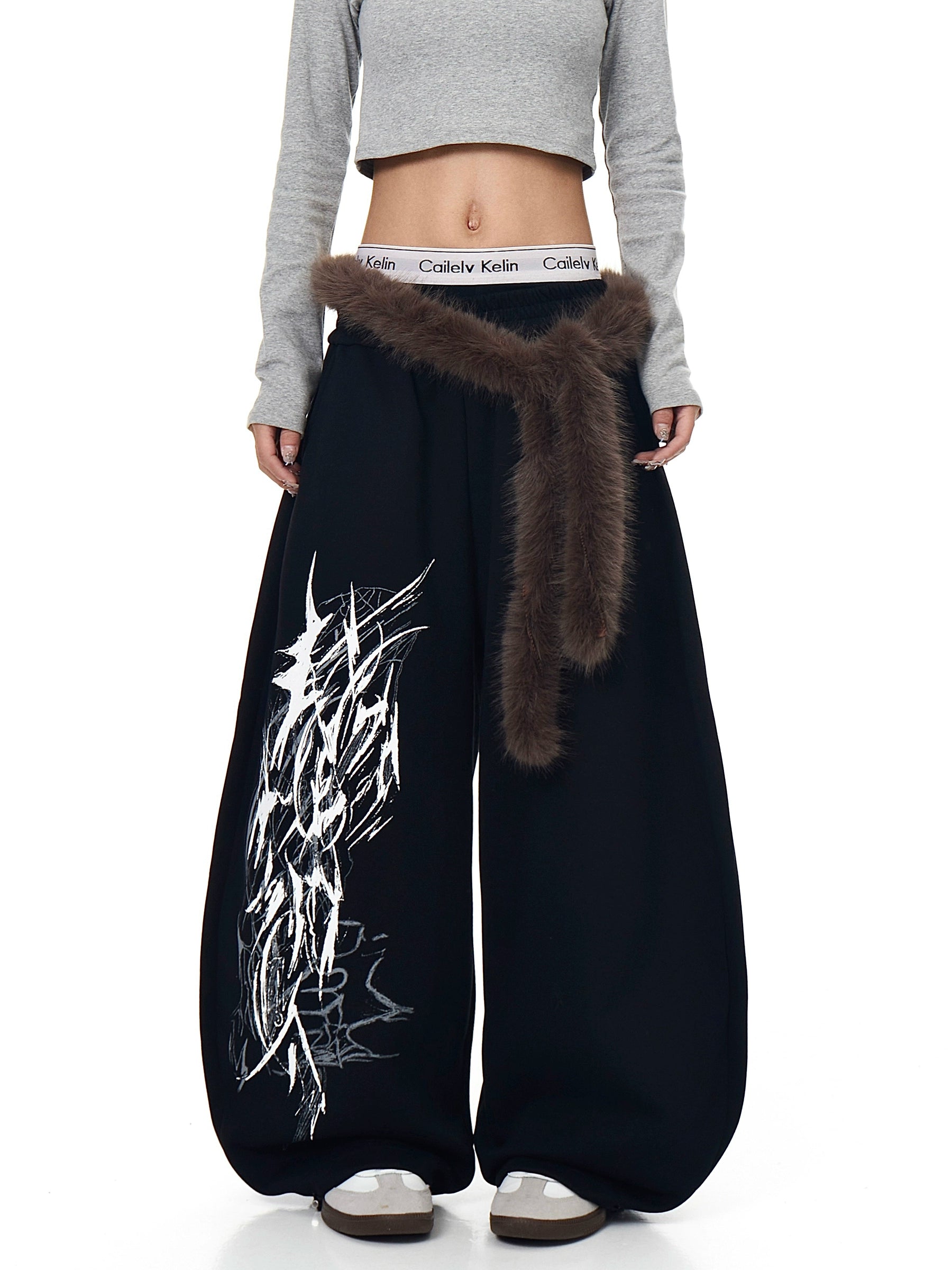 BLACKLISTS Vintage Plush Belt Scimitar Sweatpants