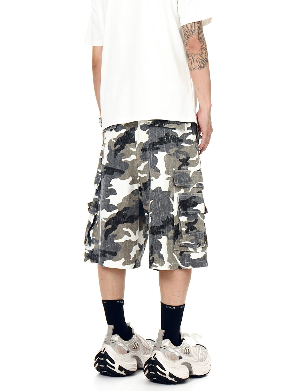 BLACKLISTS Old Camouflage Multi-pocket Tooling Shorts