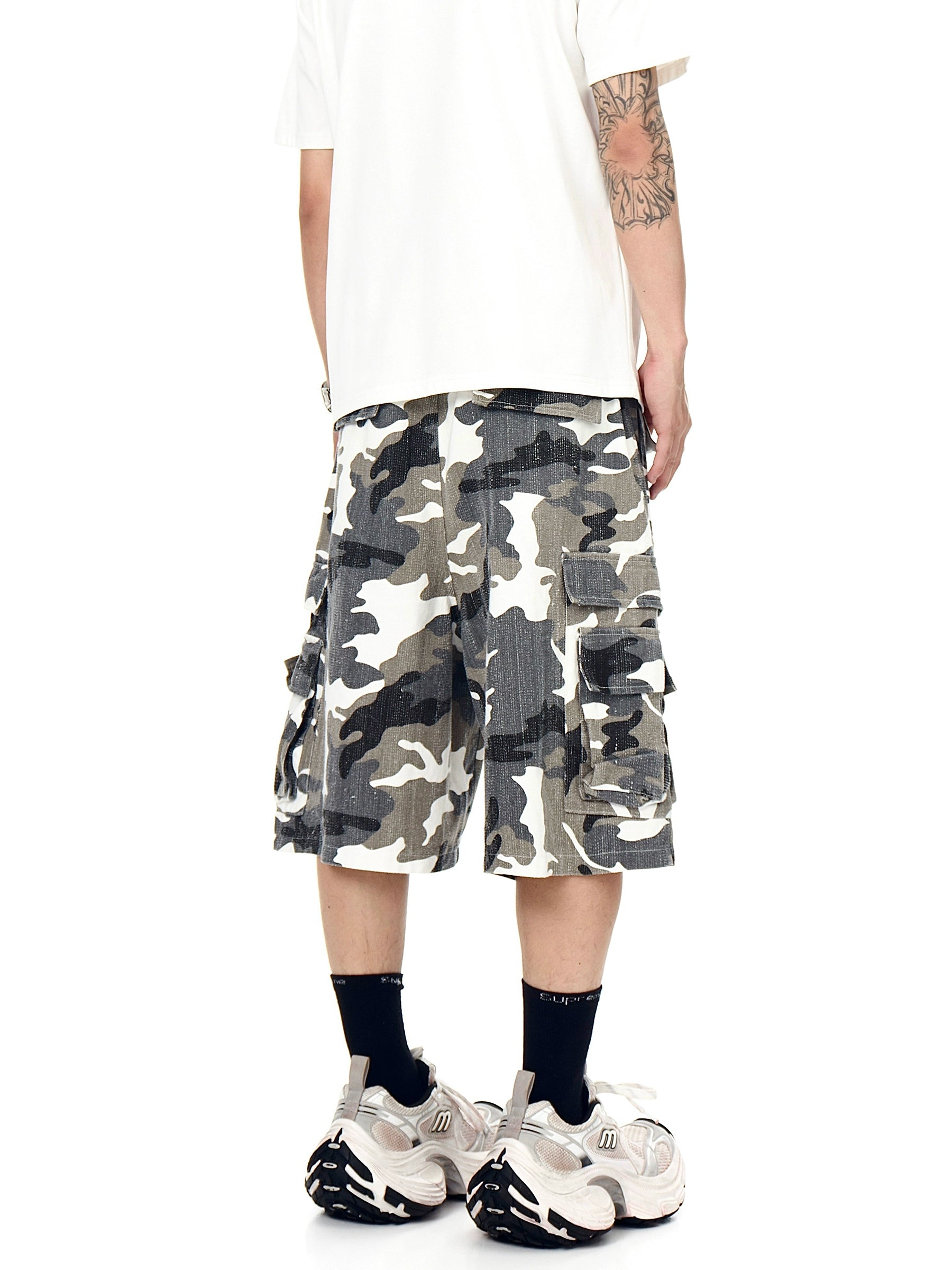 BLACKLISTS Old Camouflage Multi-pocket Tooling Shorts