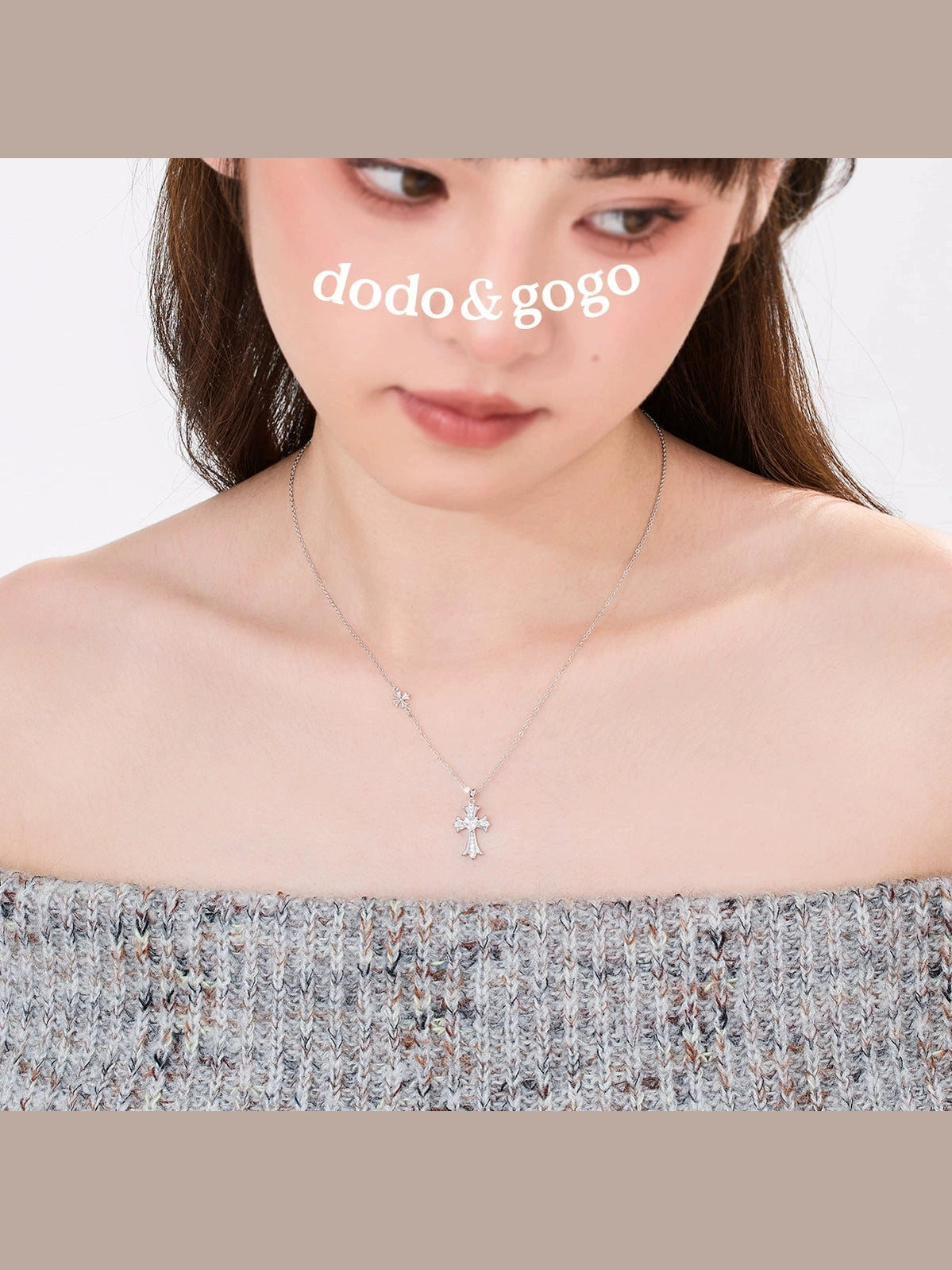 DODOGOGO Cross Simple Necklace