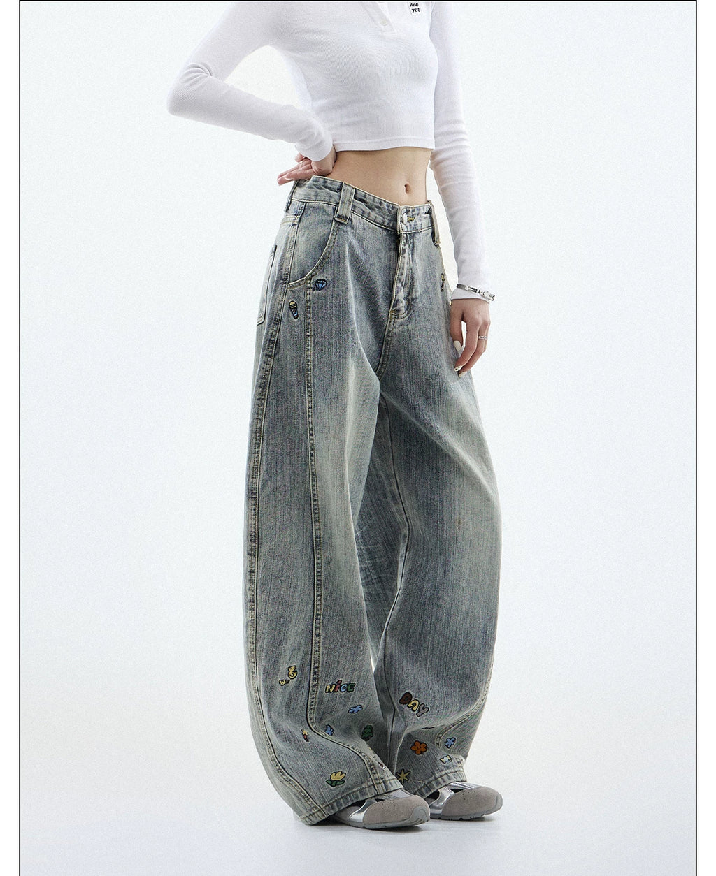 CHANT2nd Cartoon Embroidered Loose Jeans